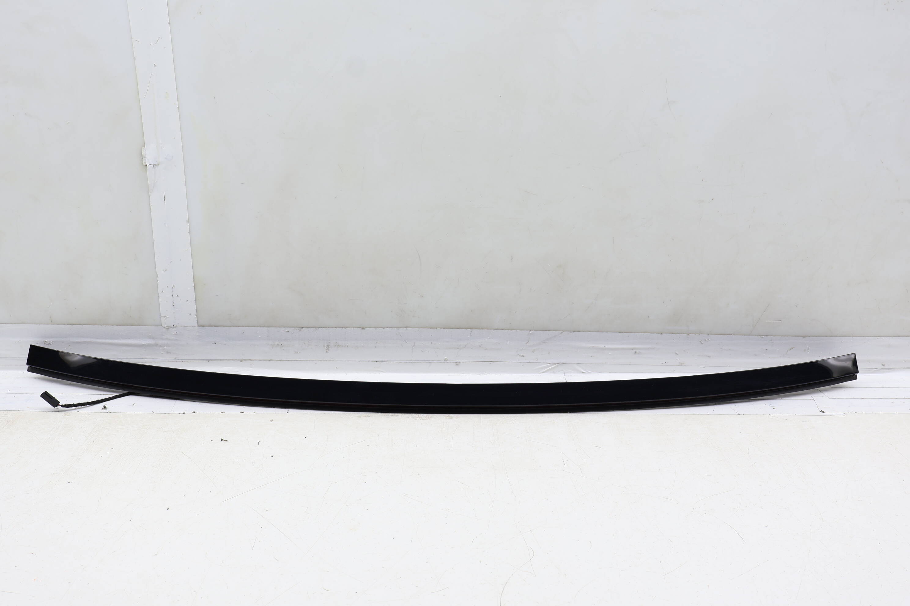 Center / Third Brake Light 8W8945097