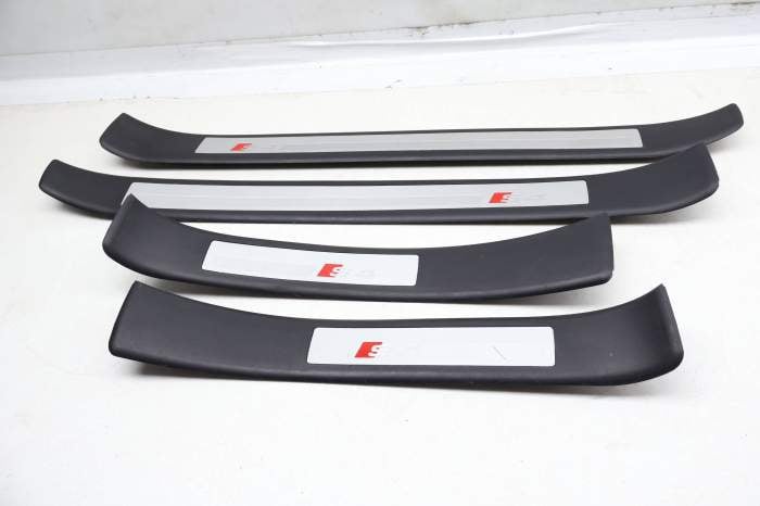 Door Sill / Scuff Plate Set (S4) 8E0853373S main product photo