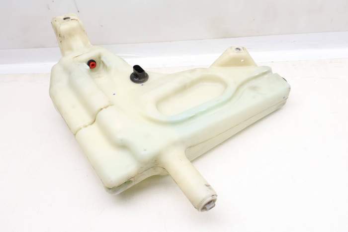 Windshield Washer Reservoir / Tank 4L0955453D main product photo