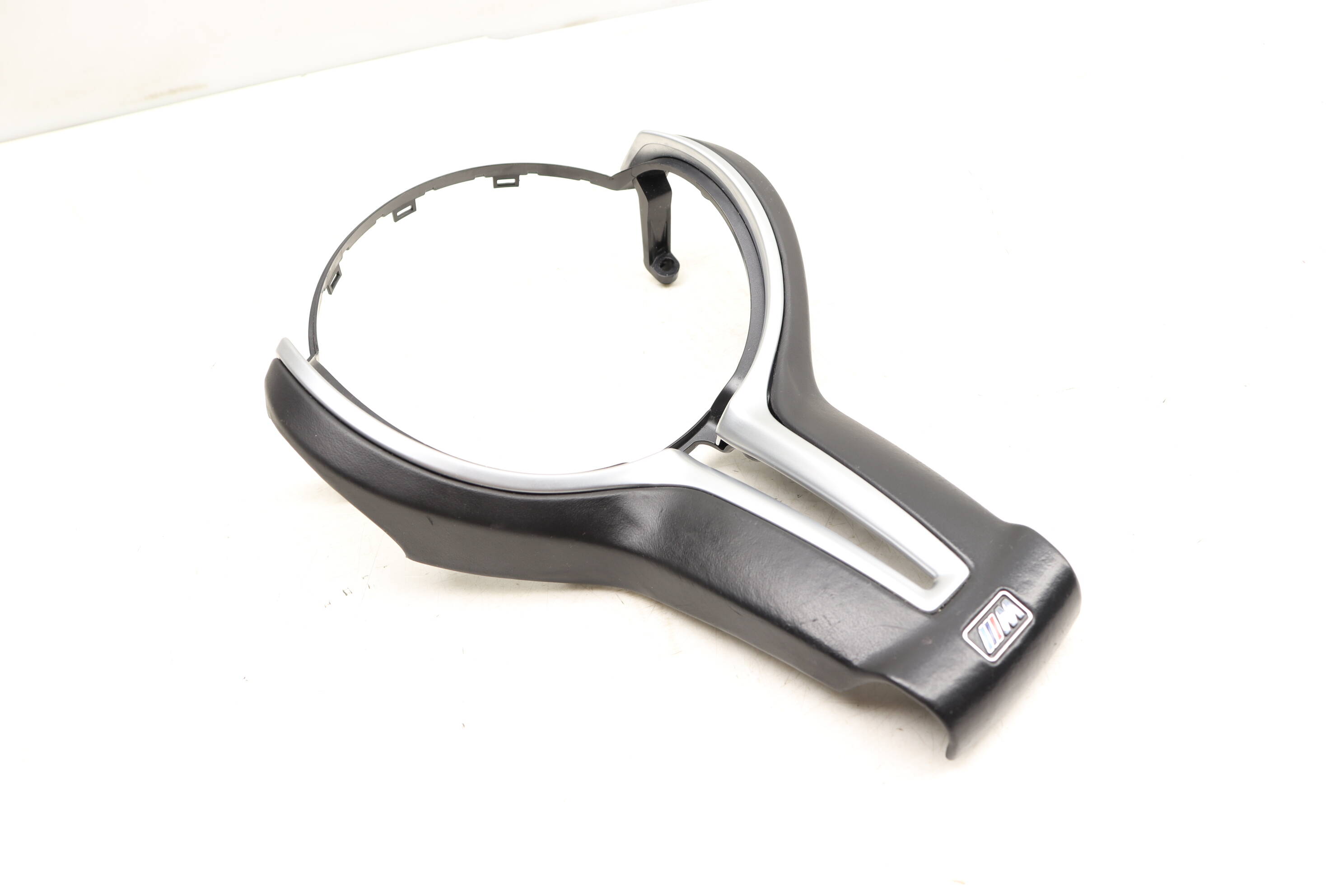 Steering Wheel Trim / Cover 32307846029