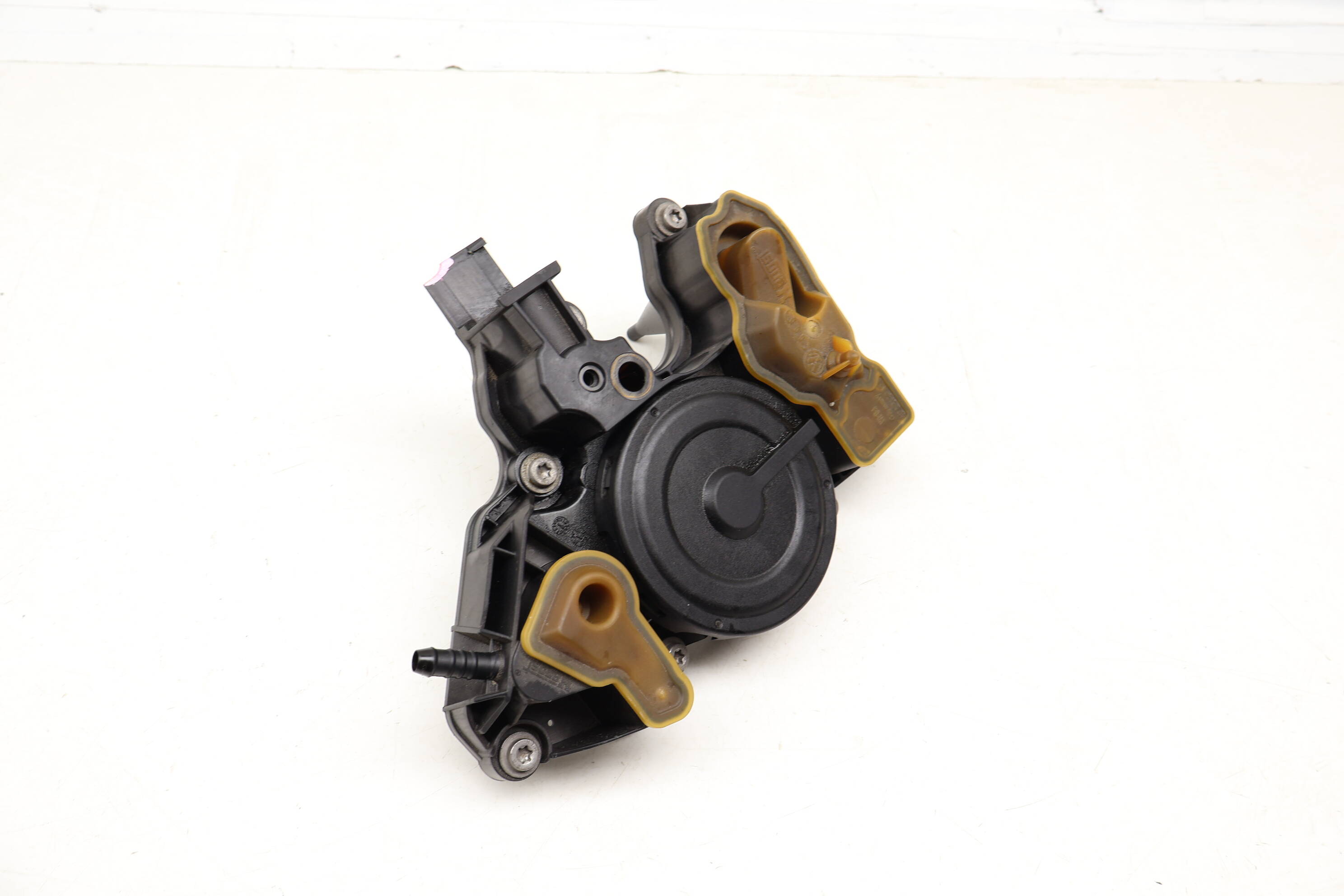 Pvc / Engine Oil Separator 06K103495BL