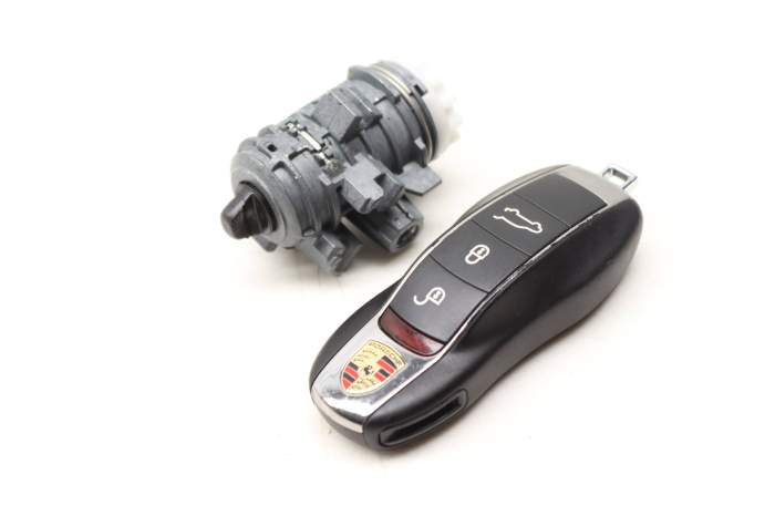 Lock Switch / Cylinder W/ Key 95B898375E main product photo