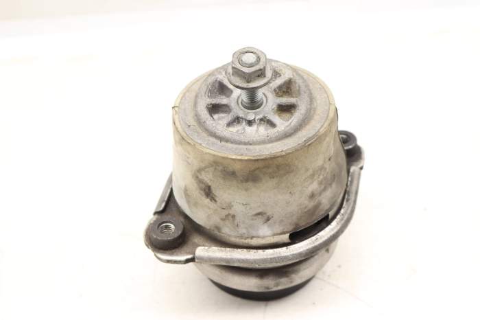 Engine / Motor Mount 94837505003 main product photo