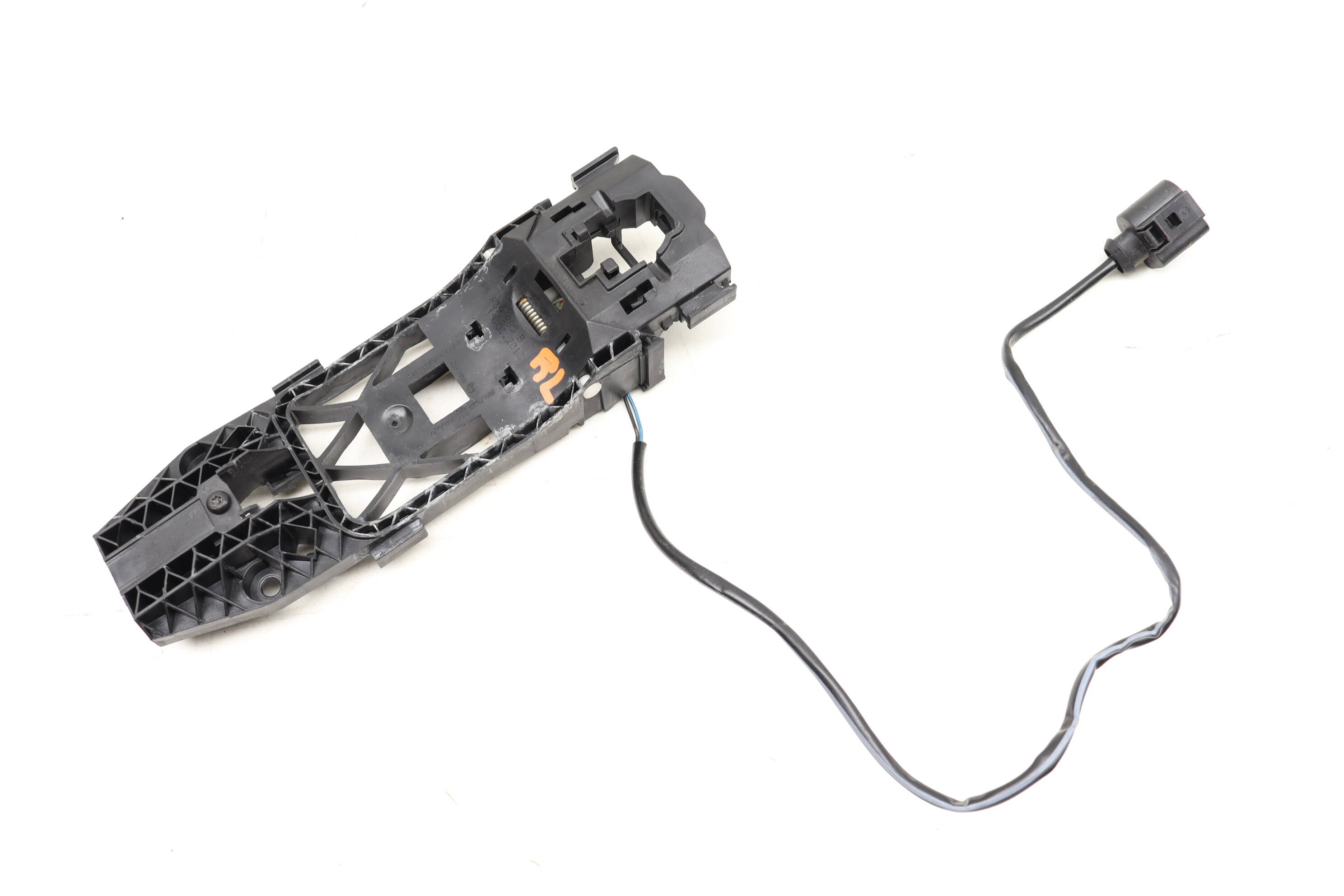 Exterior Door Handle Bracket 7P5839885B 95853288502