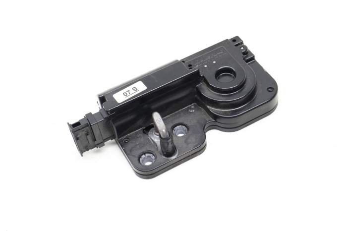 Trunk Latch Striker Plate / Motor 7L0827511B 95551251100 main product photo