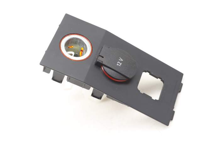 Cigarette Lighter / Power Outlet / Trim 8P0863387H main product photo