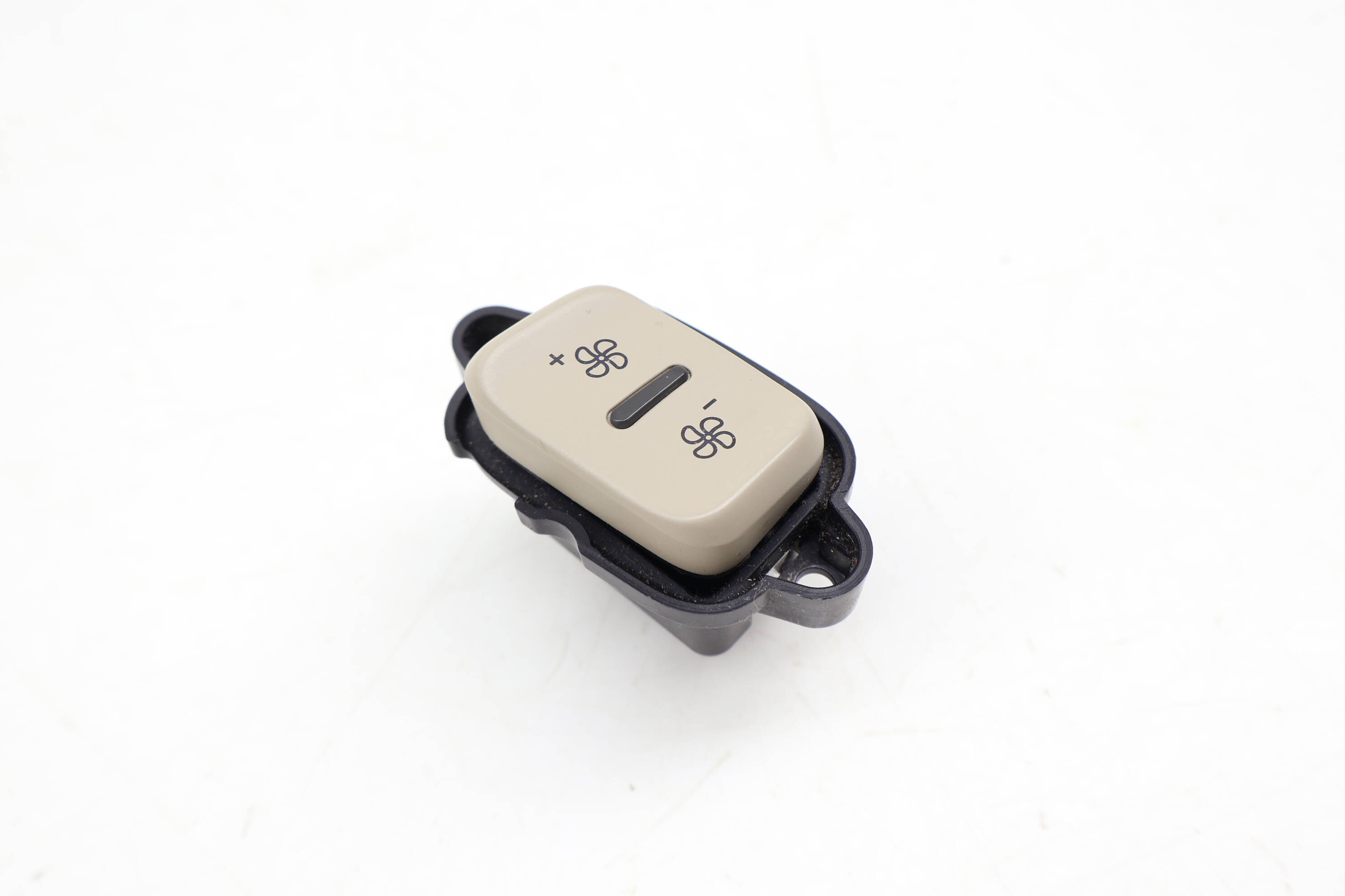 Headrest Heater Switch 8K2963537