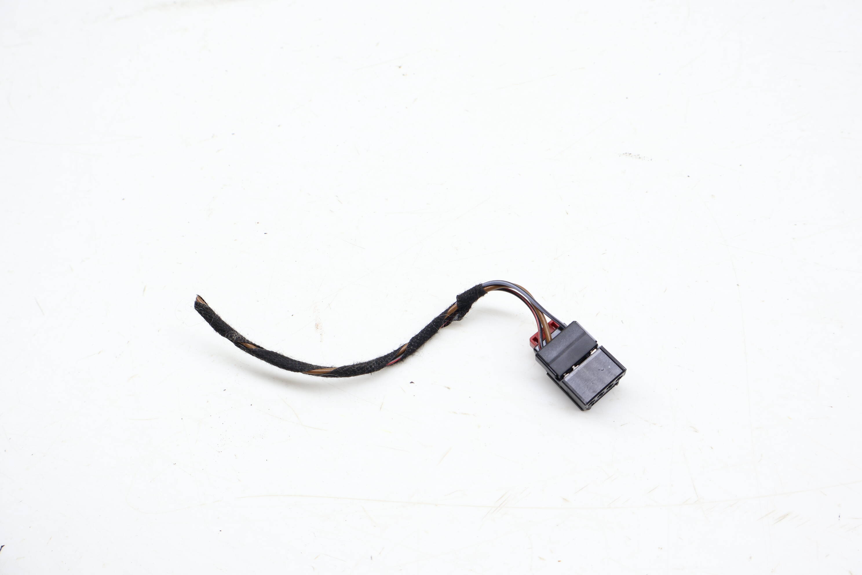 4-Pin Wiring Connector / Pigtail 7N0972704