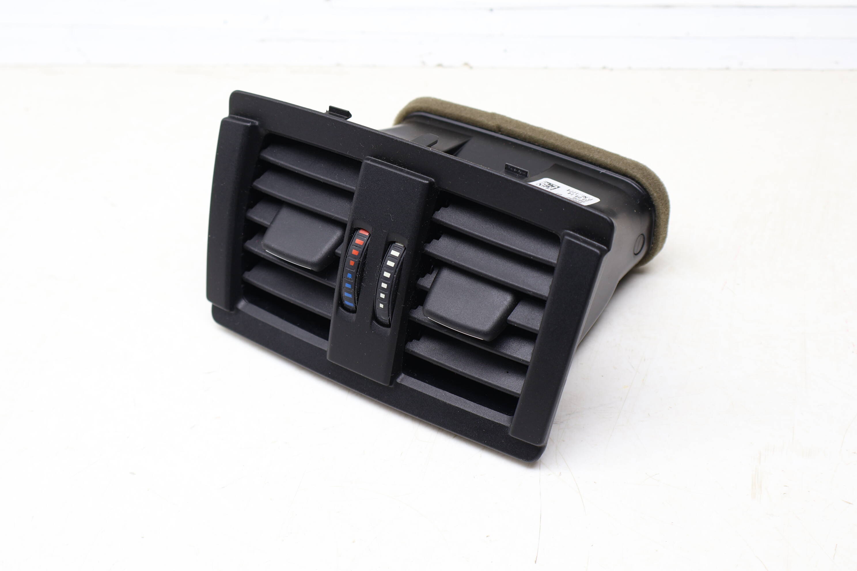 Center Air Vent 64229265350