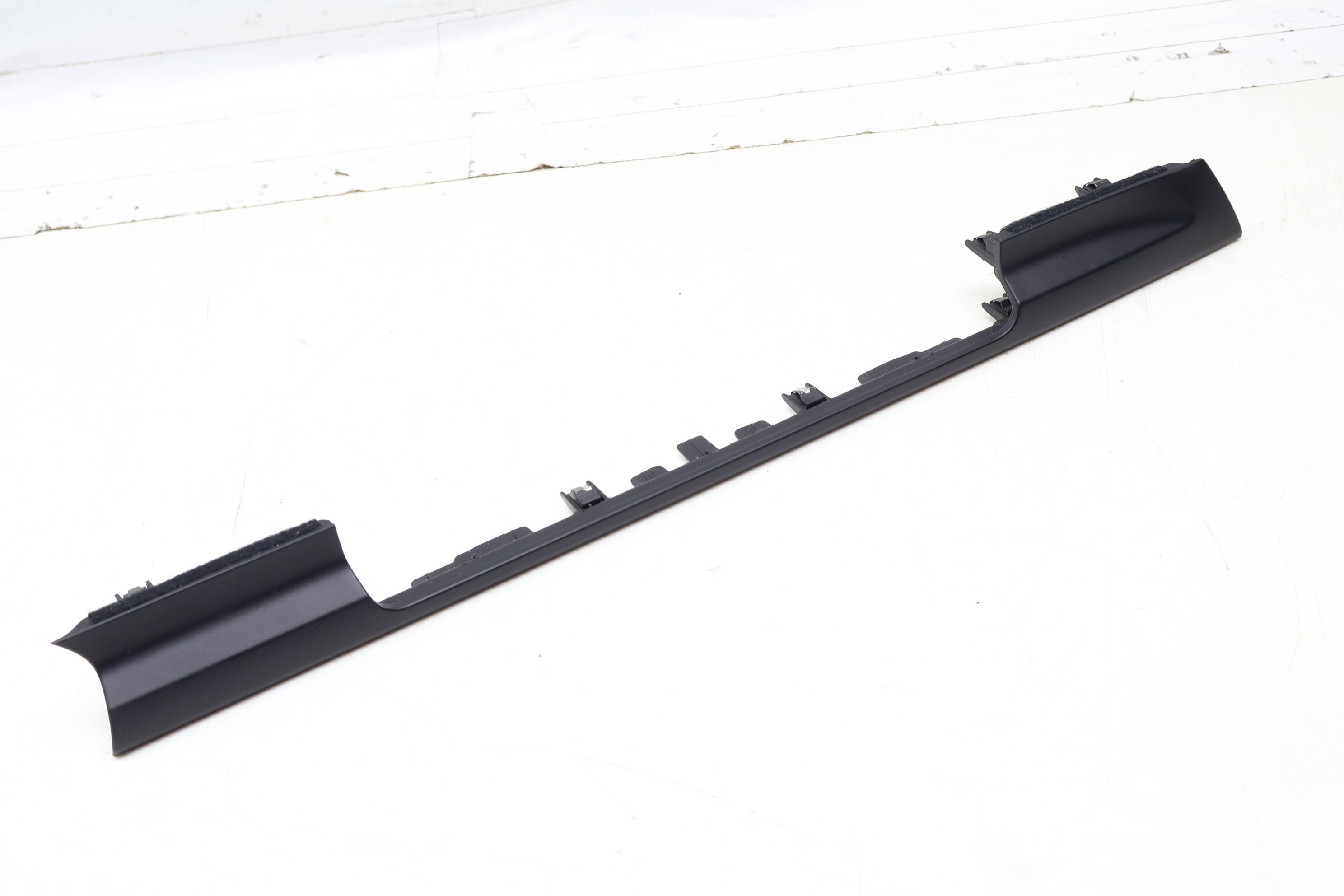 Lower Center Dash / Display Trim 8W1857304