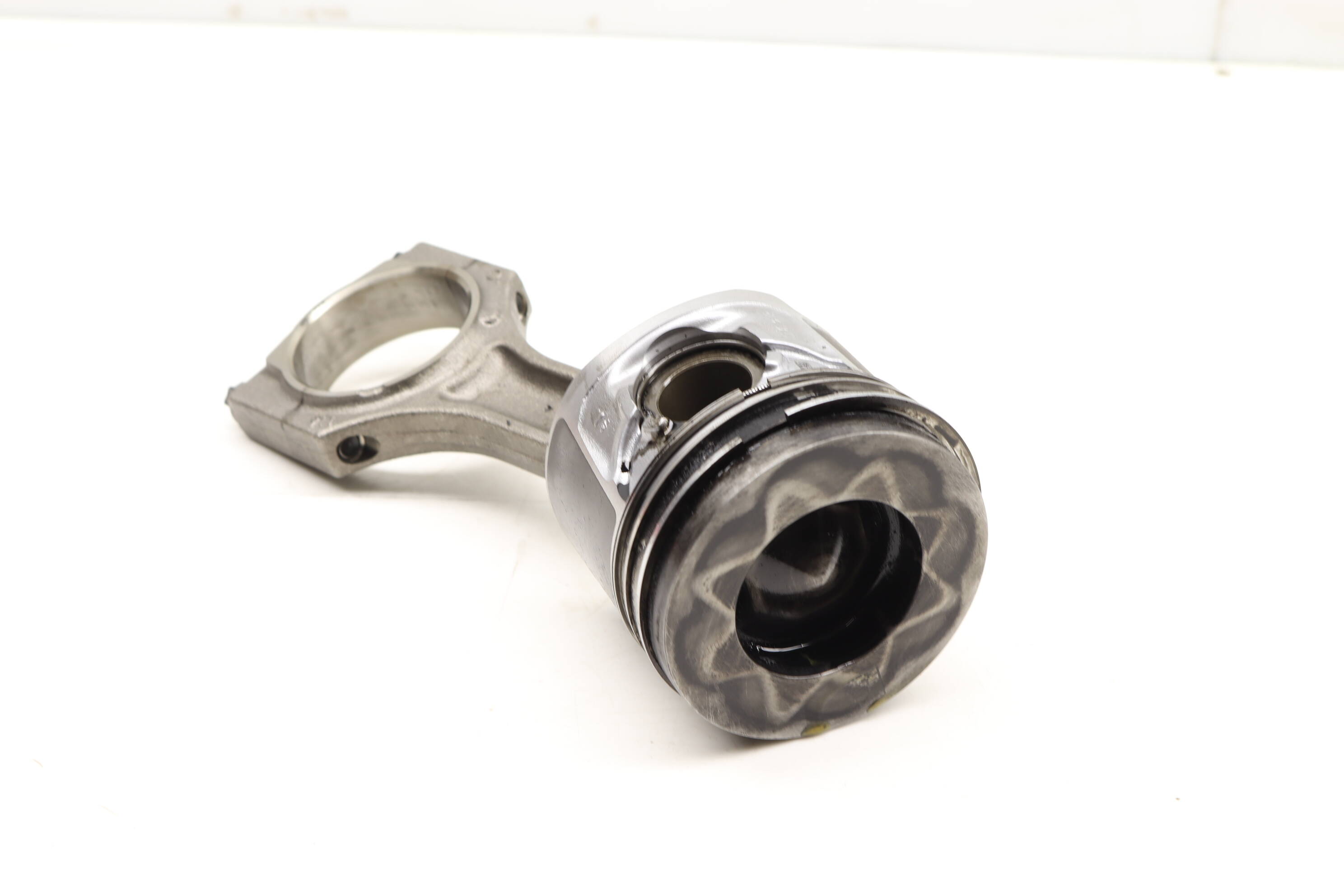 Piston W/ Connecting Rod 11258580699