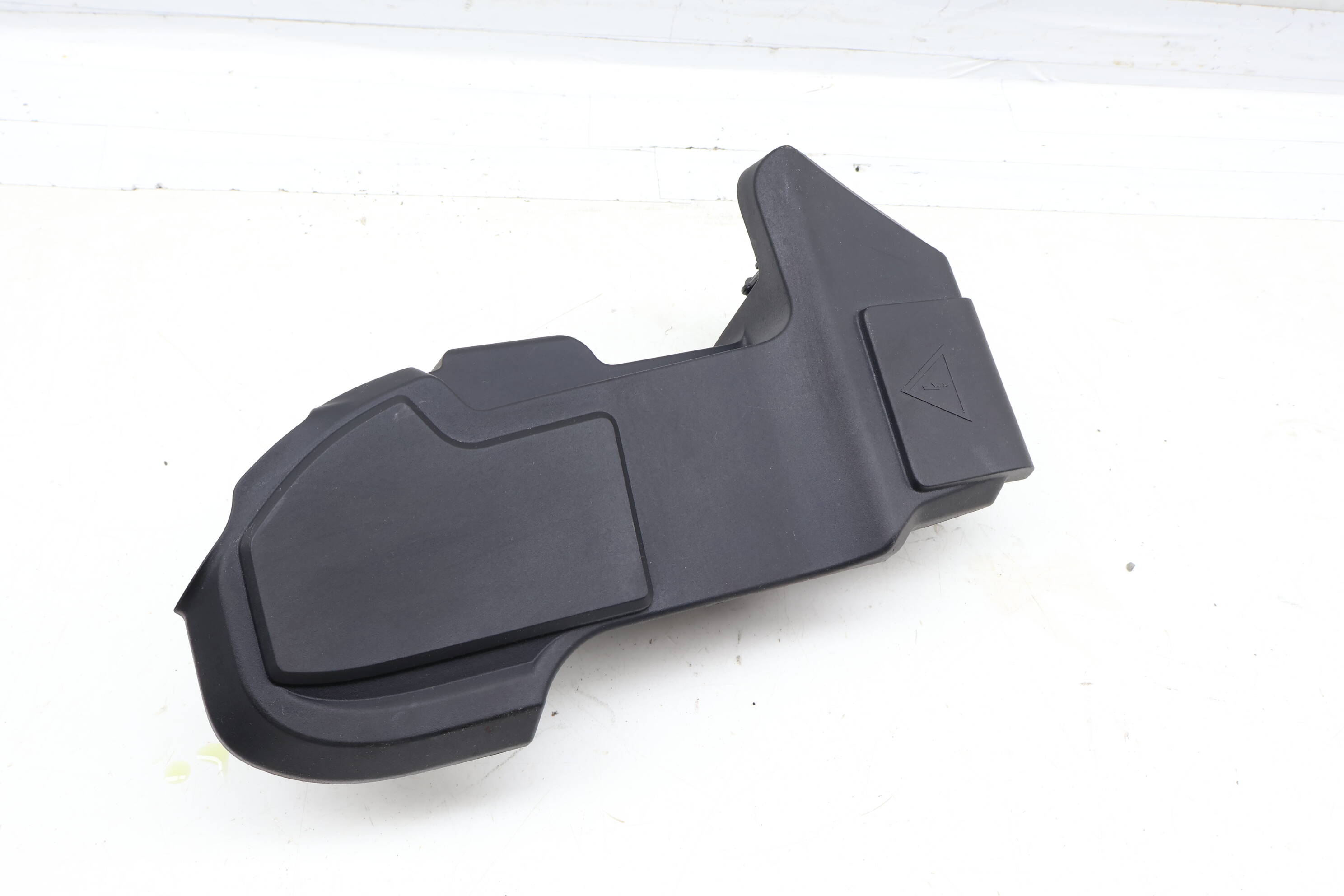 Fuse Box Cover 8599277