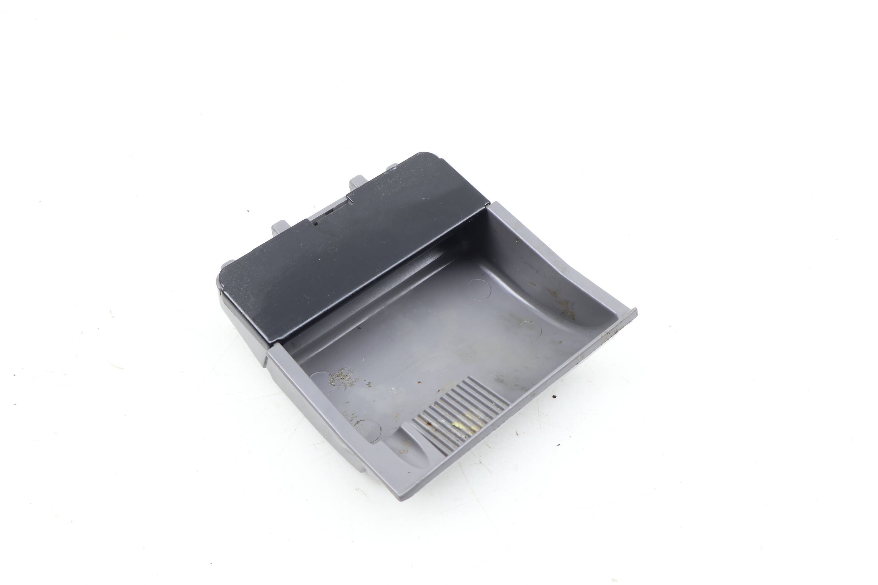 Dash Ashtray Insert 8N0857989