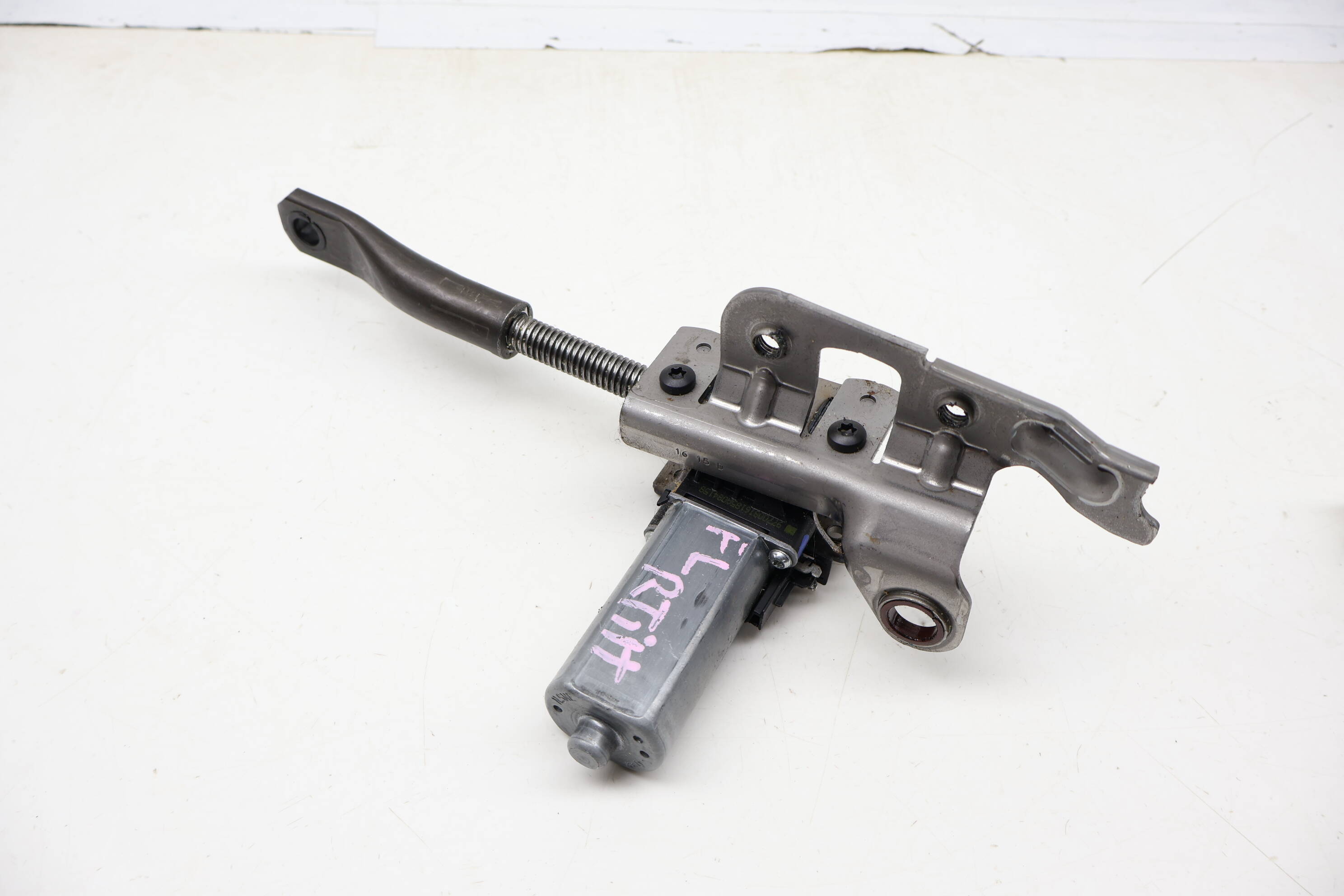 Rear Tilt Seat Motor W/ Transmission 8K0959111