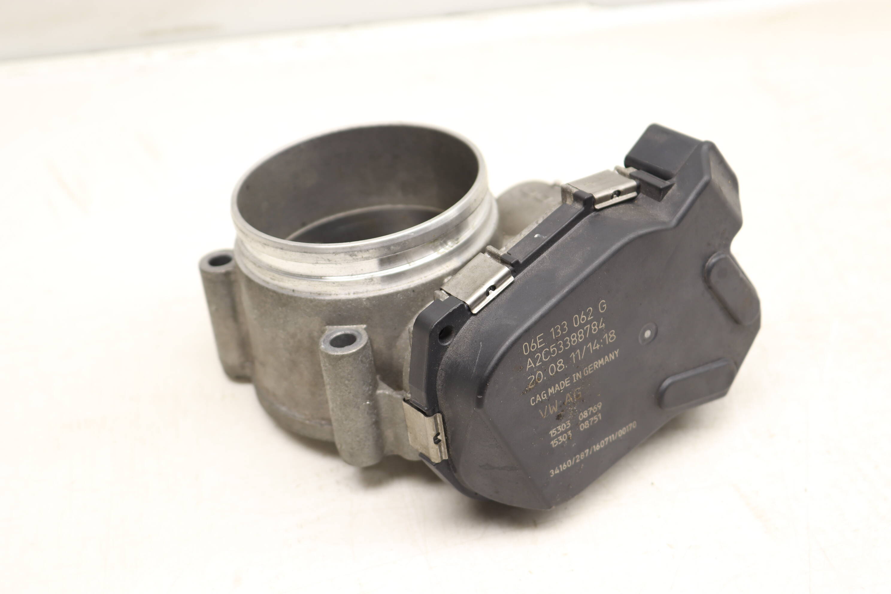 Throttle Body 06E133062G 95860511531