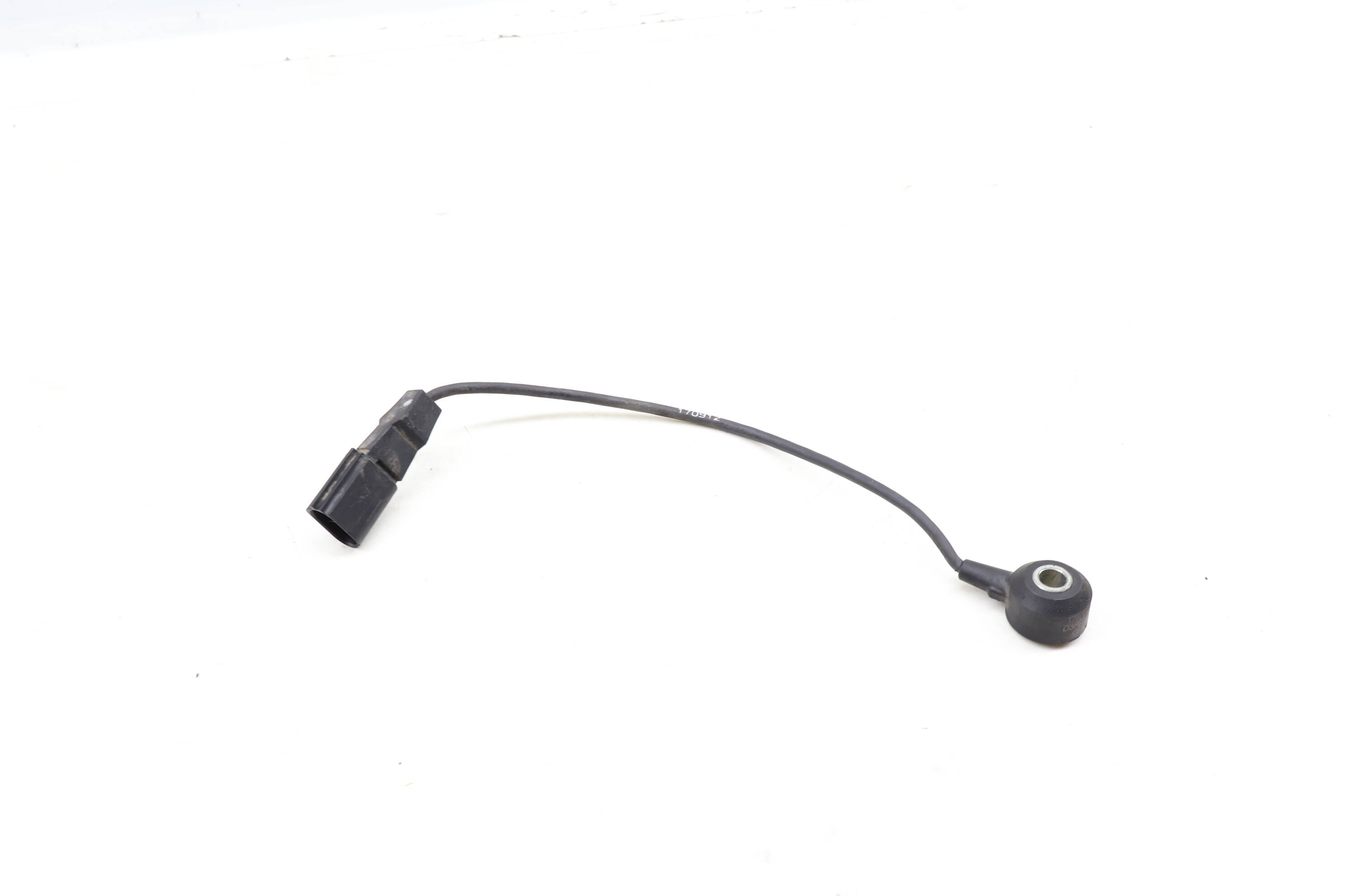 Engine Knock Sensor 03H905377A 95560612521