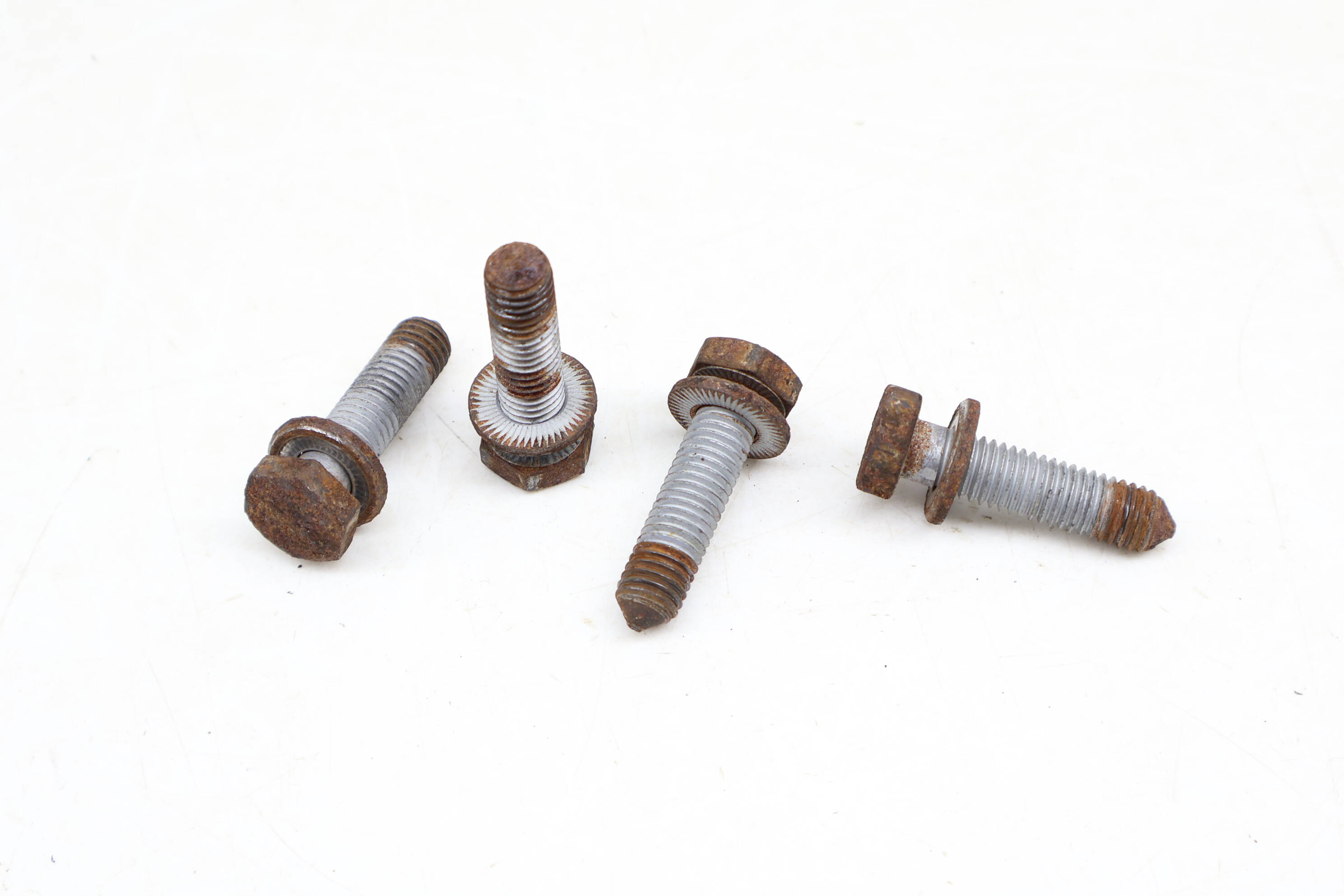Spindle / Wheel Bearing Bolt Set (4) WHT003853