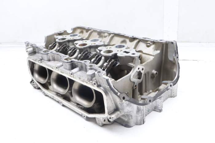 Engine Cylinder Head 06M103403AF main product photo