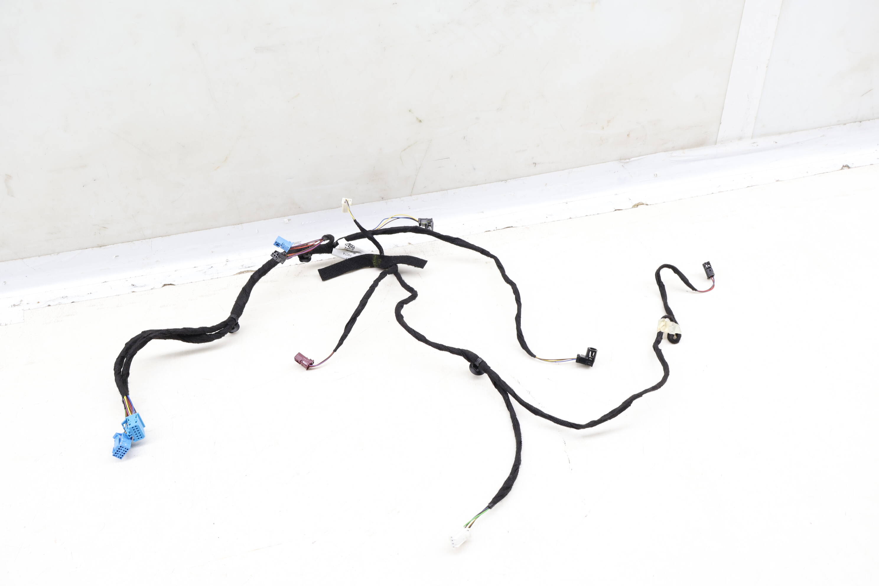 Door&#x20;Panel&#x20;Wiring&#x20;Harness&#x20;2055407942