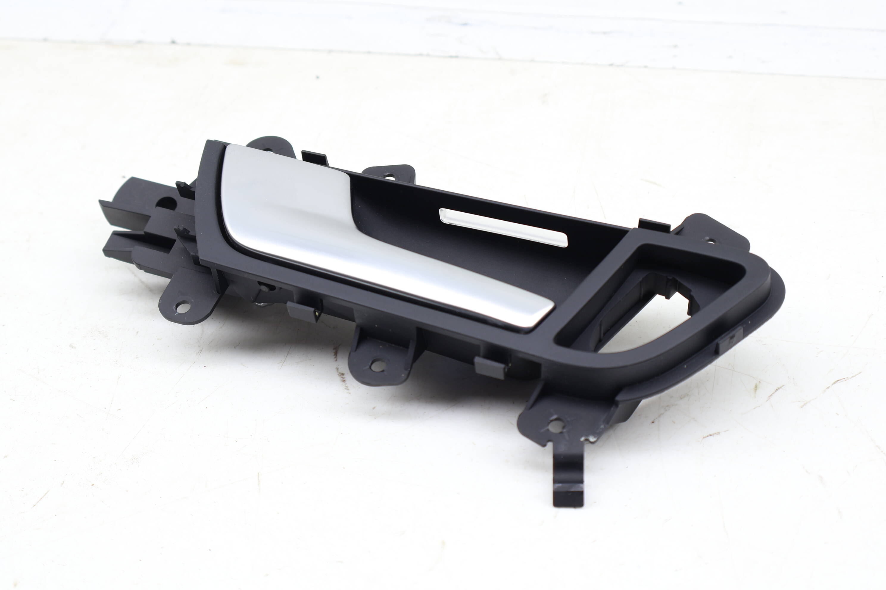 Interior Door Handle / Release 8K0839019A