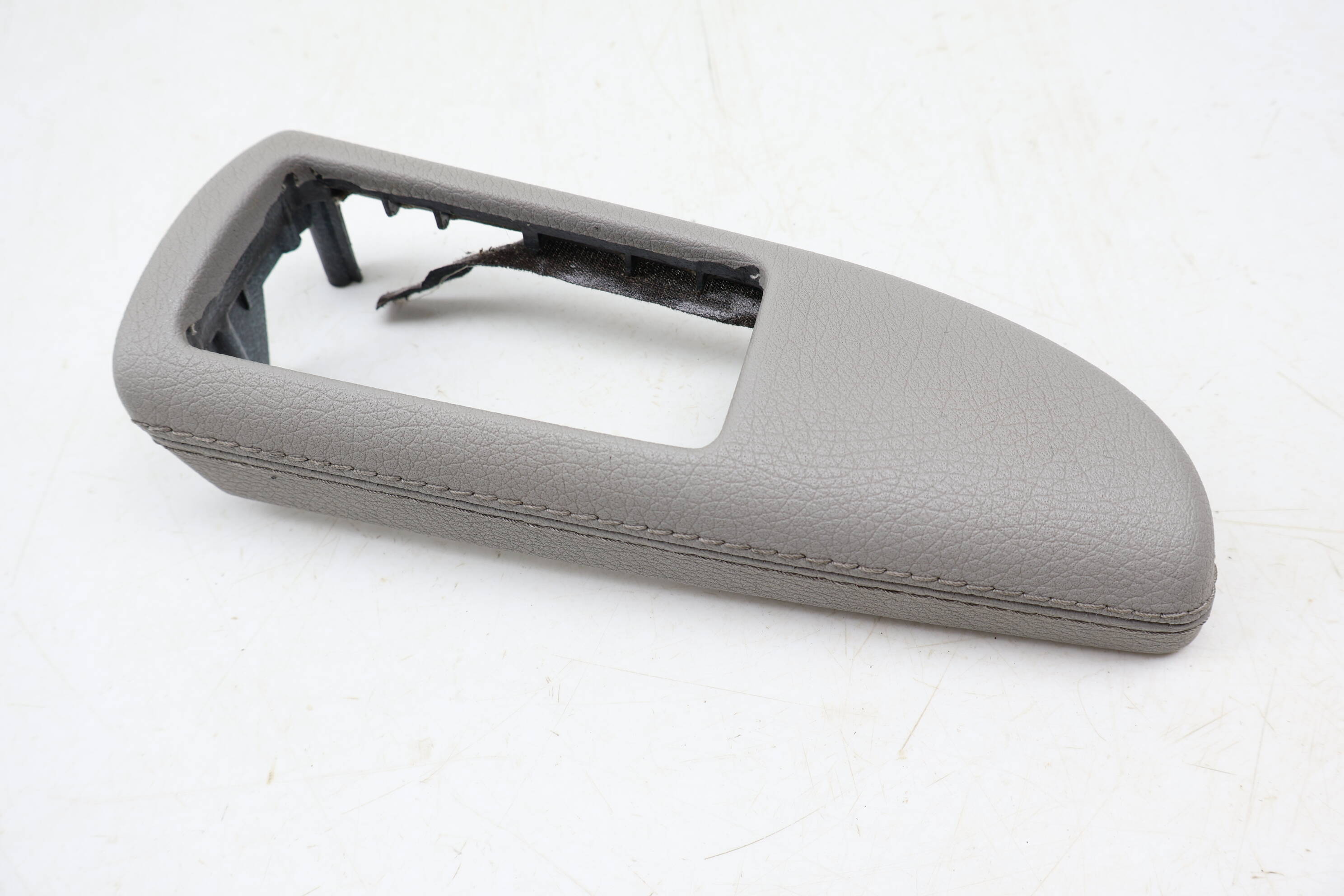 Door Panel / Window Switch Bezel / Trim 2217300589