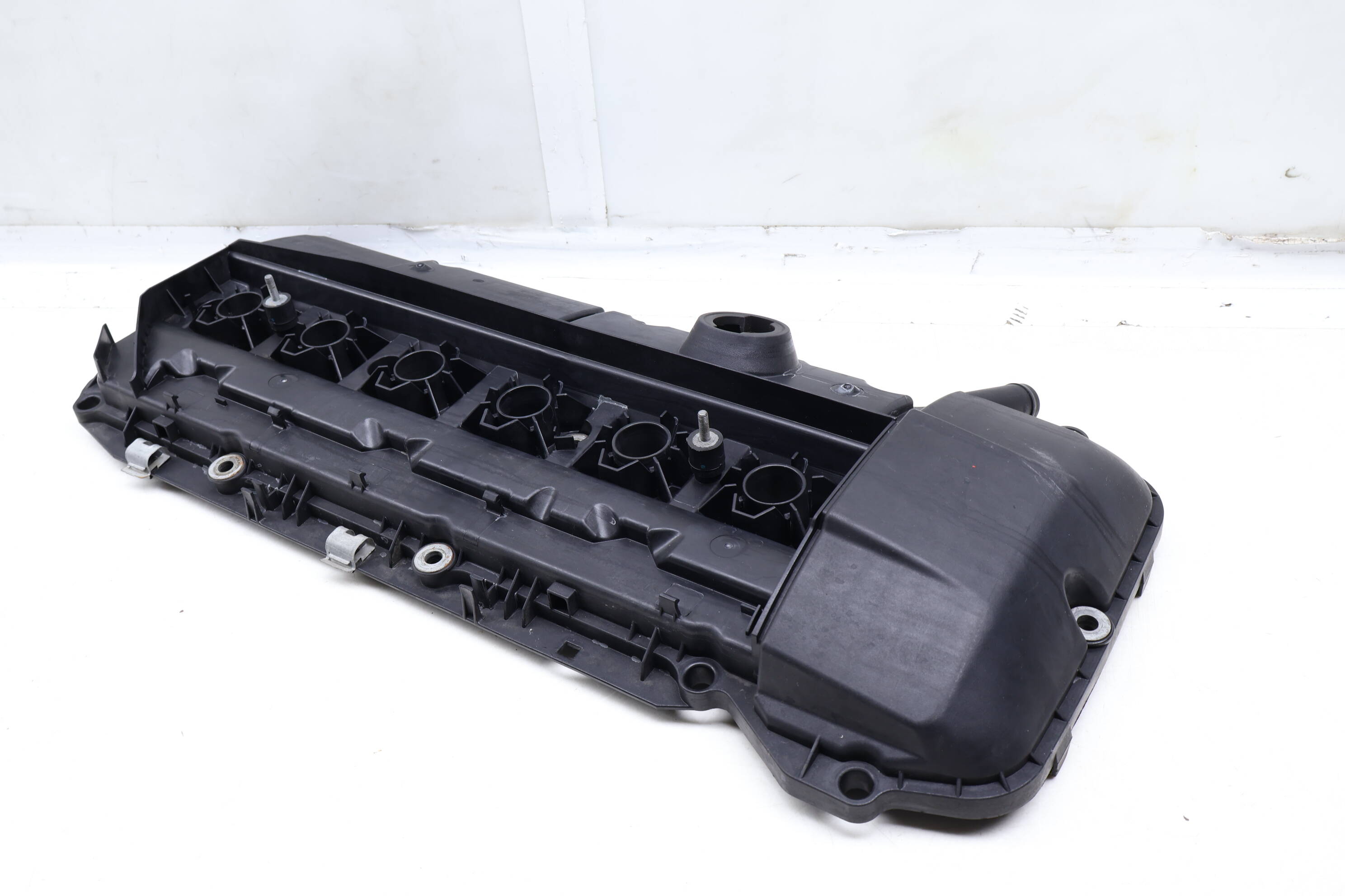 Engine Valve / Cylinder Head Cover 11127512840