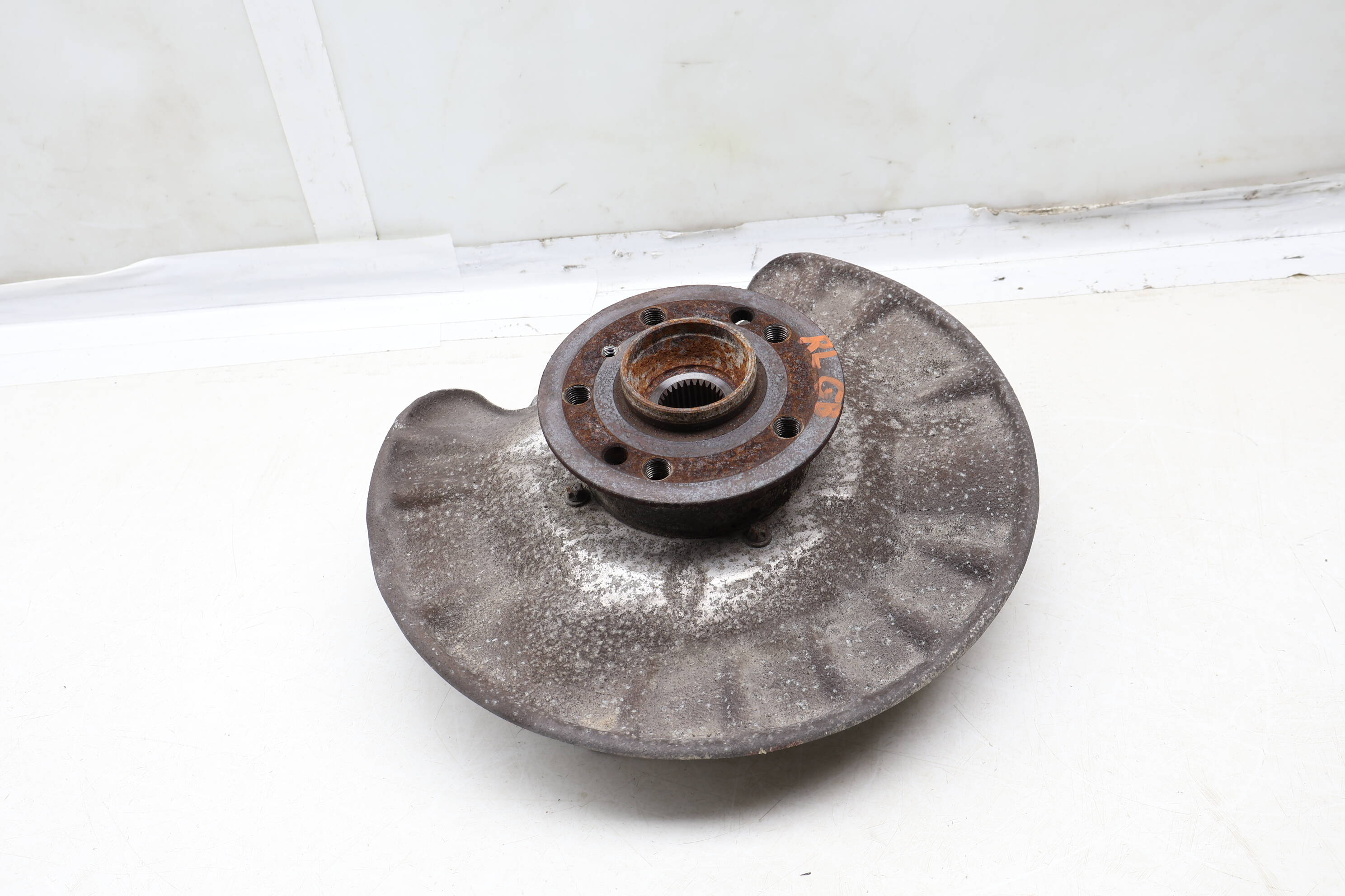 Spindle Knuckle W/ Wheel Bearing 1663500108