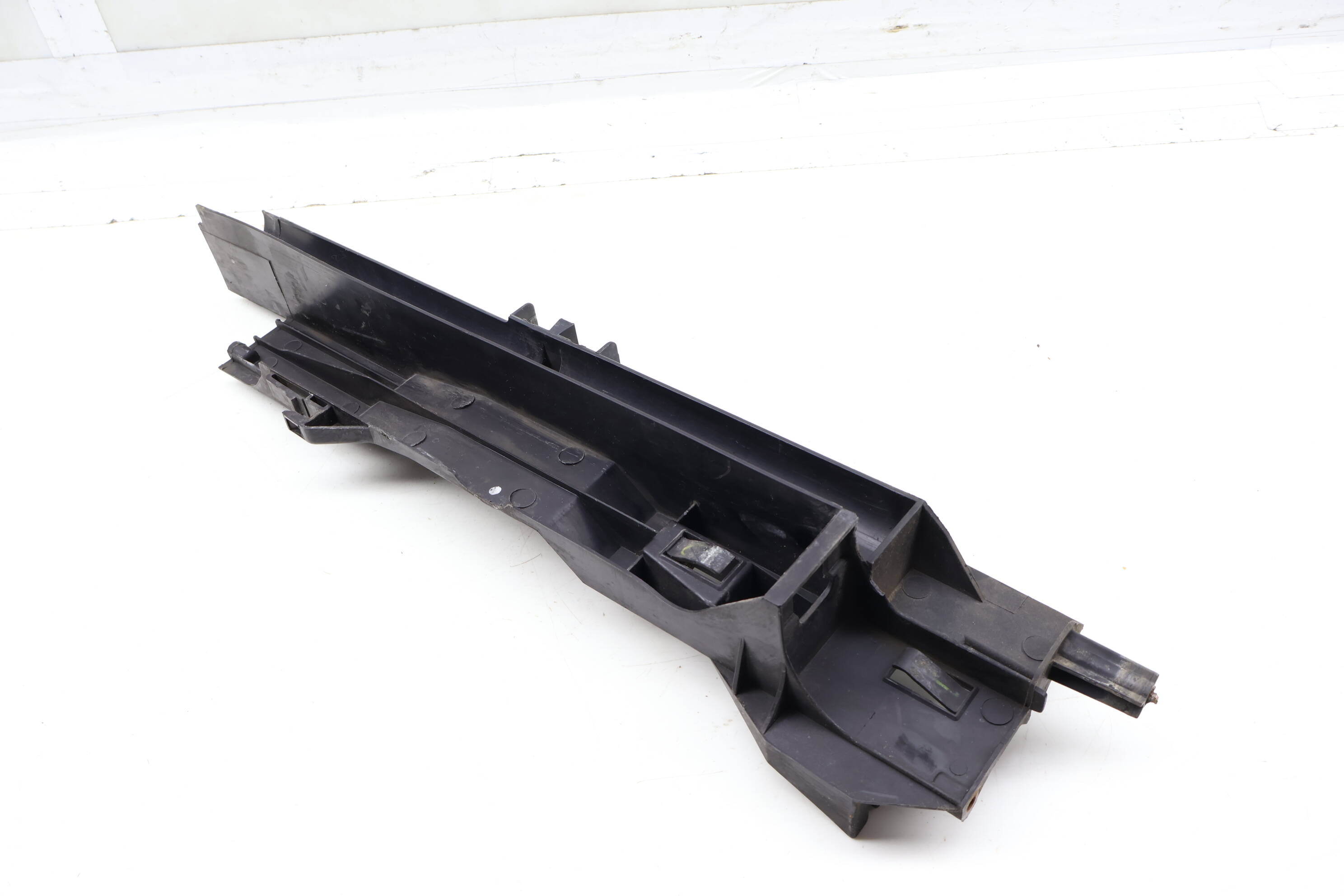 Radiator Module Carrier / Cover 17117799761