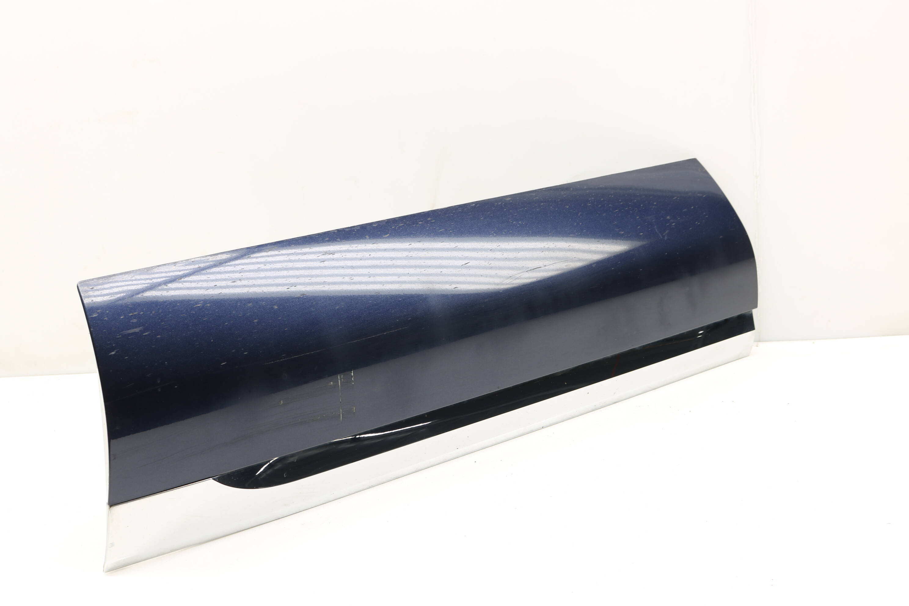 Lower Door Molding / Blade 7P6854949H