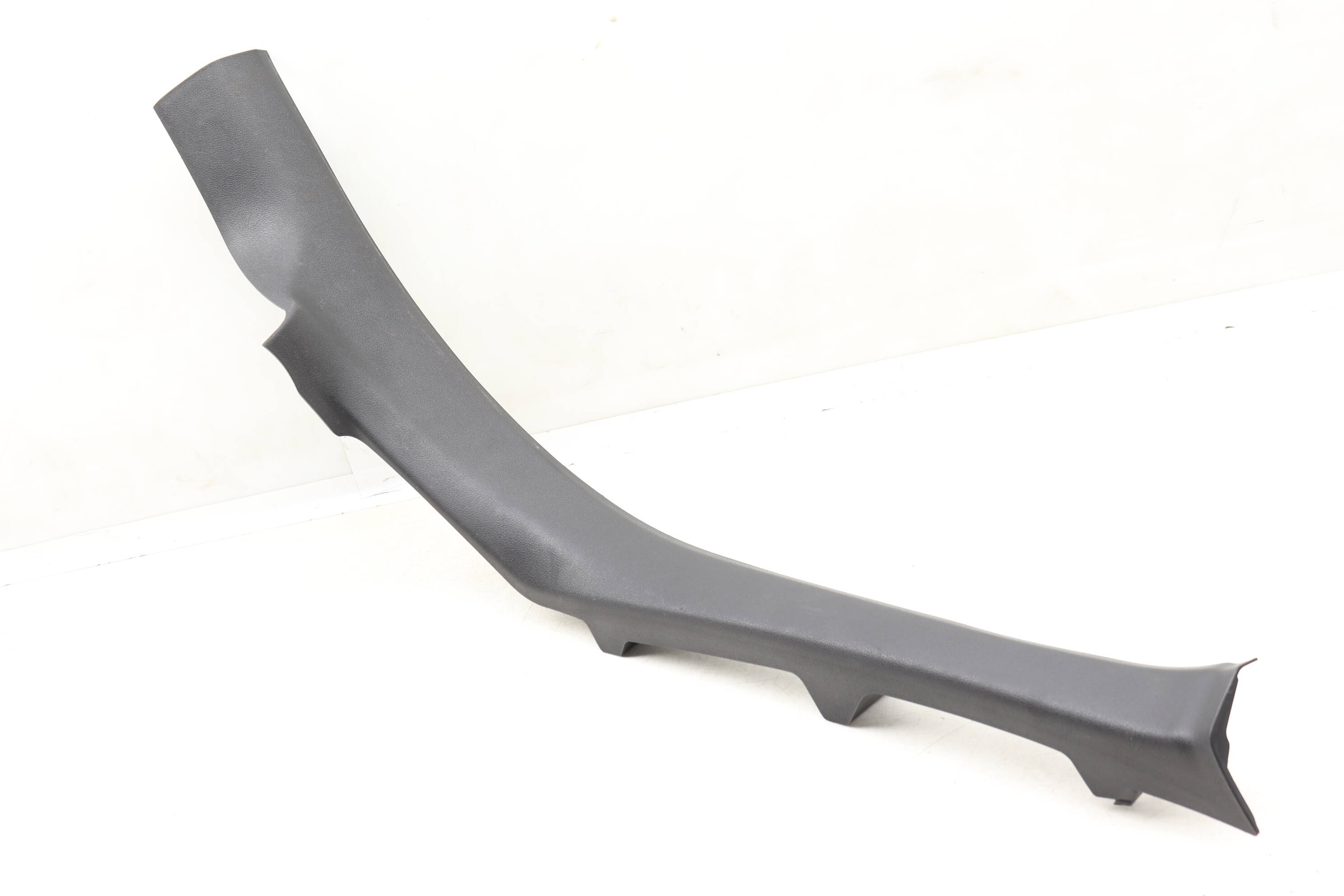 Pillar Scuff Plate / Door Sill 8W8867768A