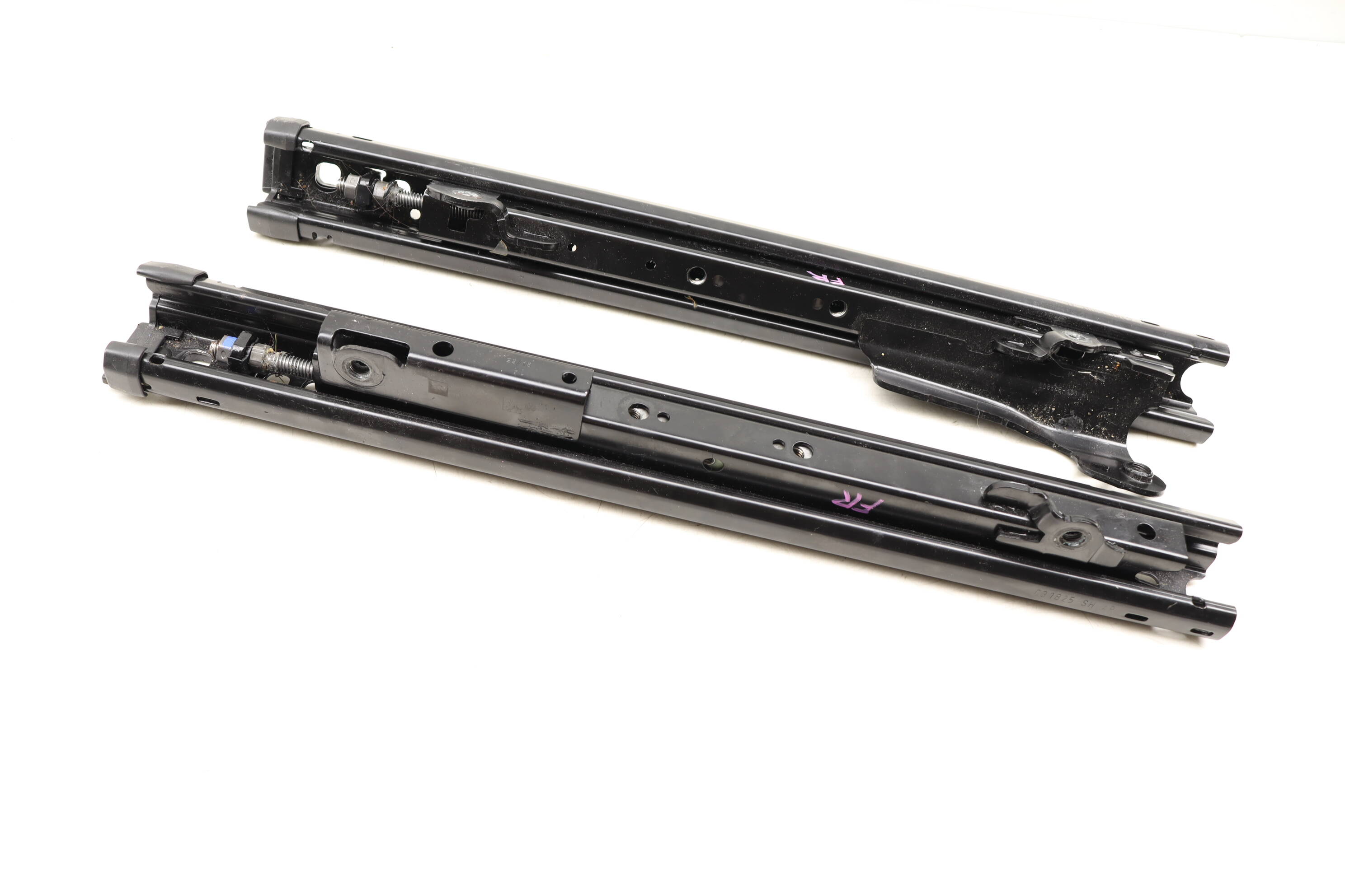 Seat Frame Rail 3Q0881184F