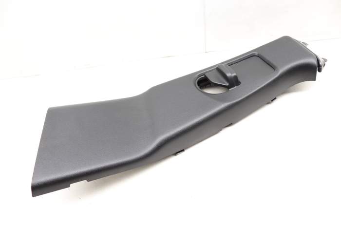 Upper B Pillar Trim / Panel 1566904100 main product photo