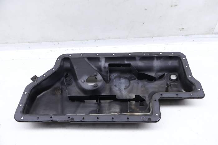 Lower Engine Oil Pan / Sump 079103602Q main product photo