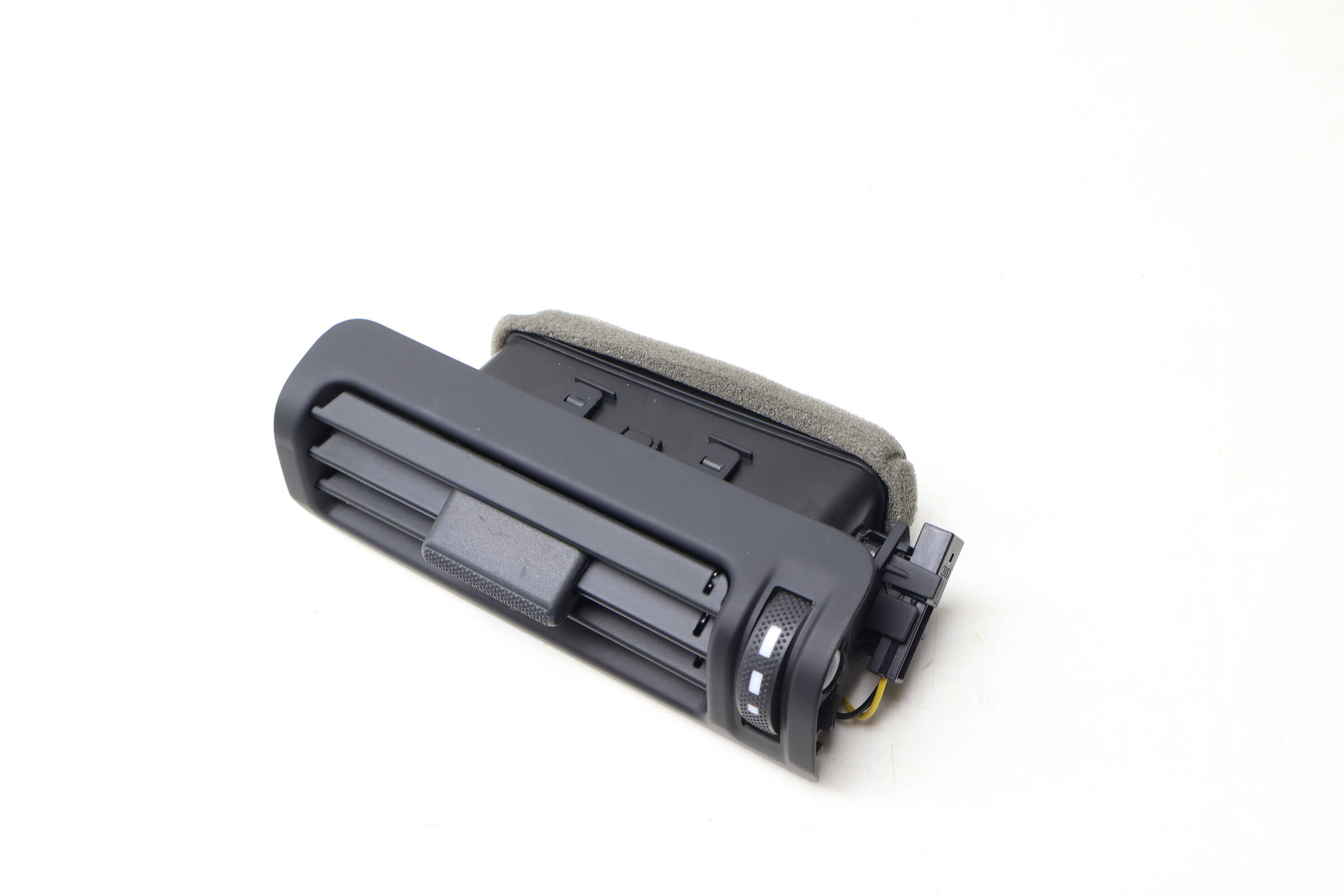 B Pillar Air Vent 9Y0819201A