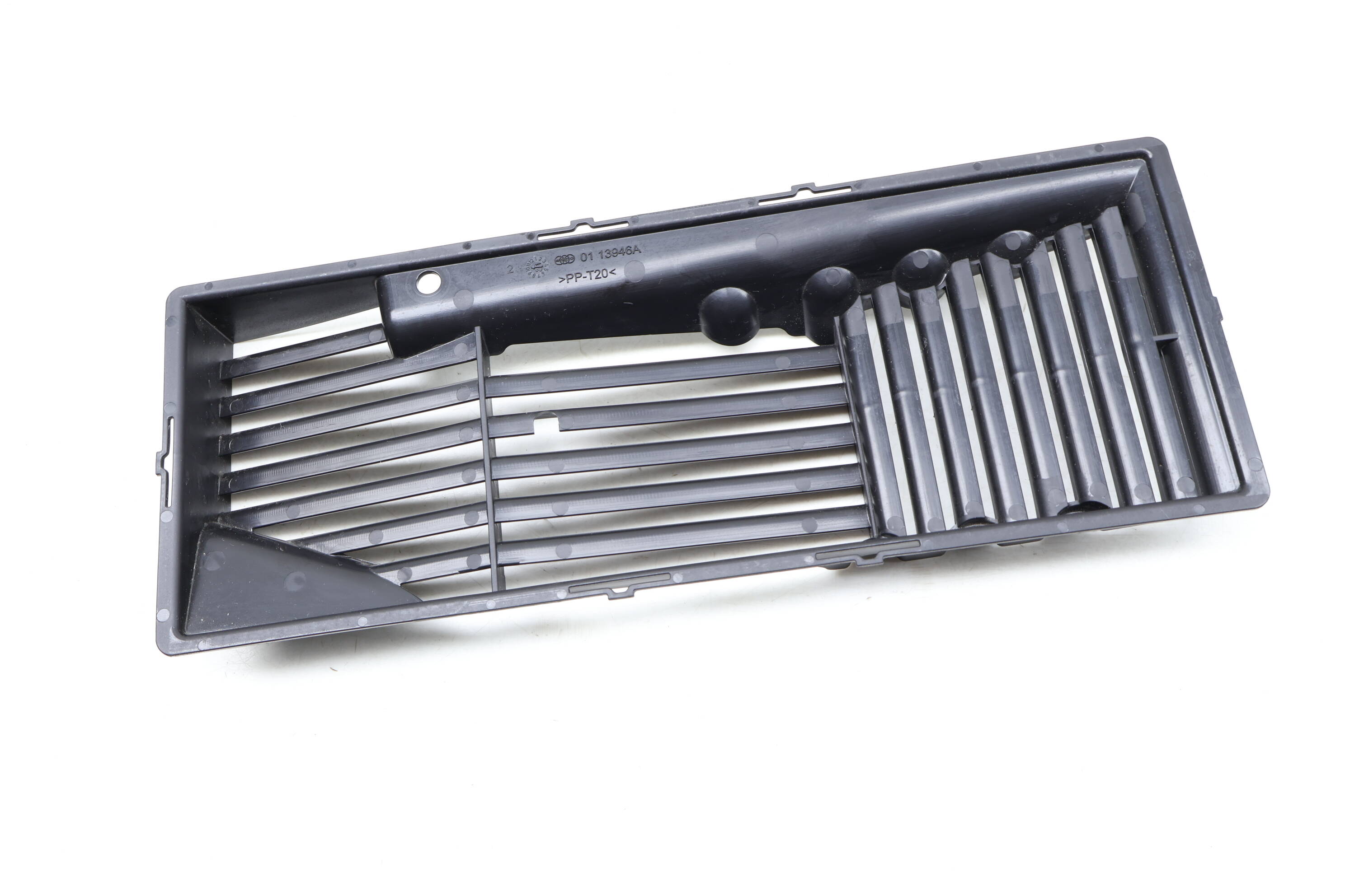 Engine Air Filter Box Insert / Grille 5C0129668