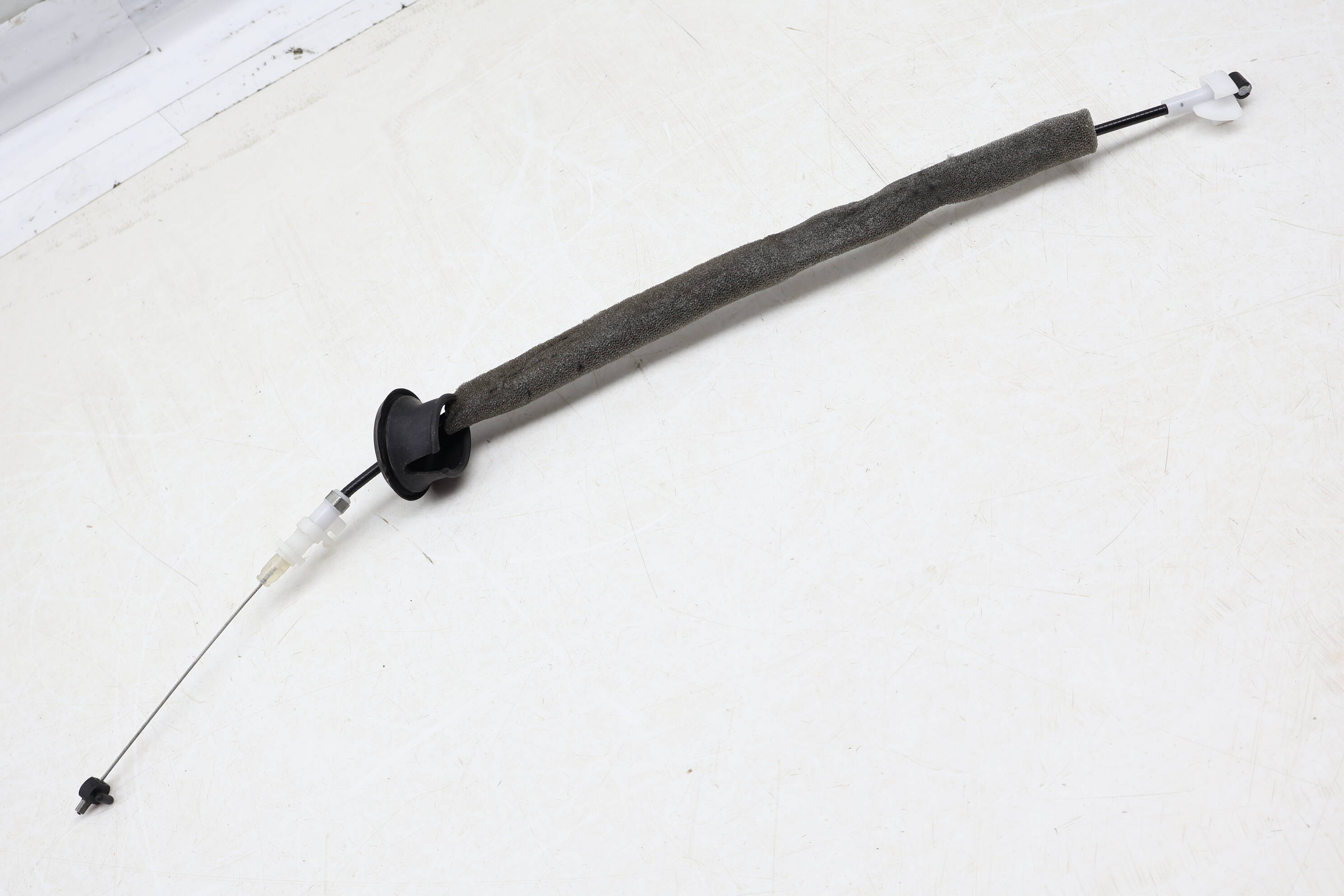 Interior Door Handle Release / Bowden Cable 4G8837085