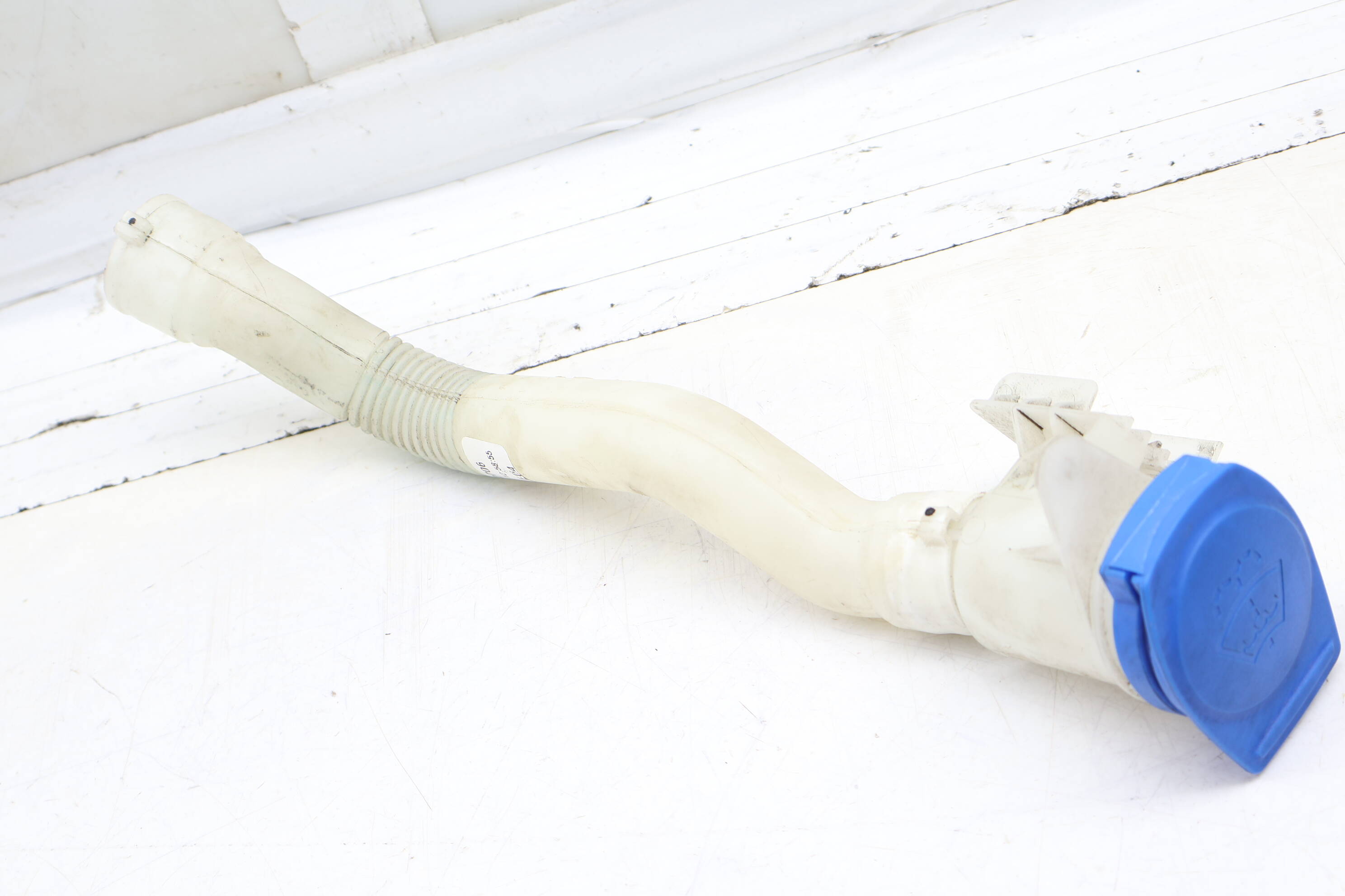 Windshield Washer Reservoir / Tank Filler Neck 3CN955453C