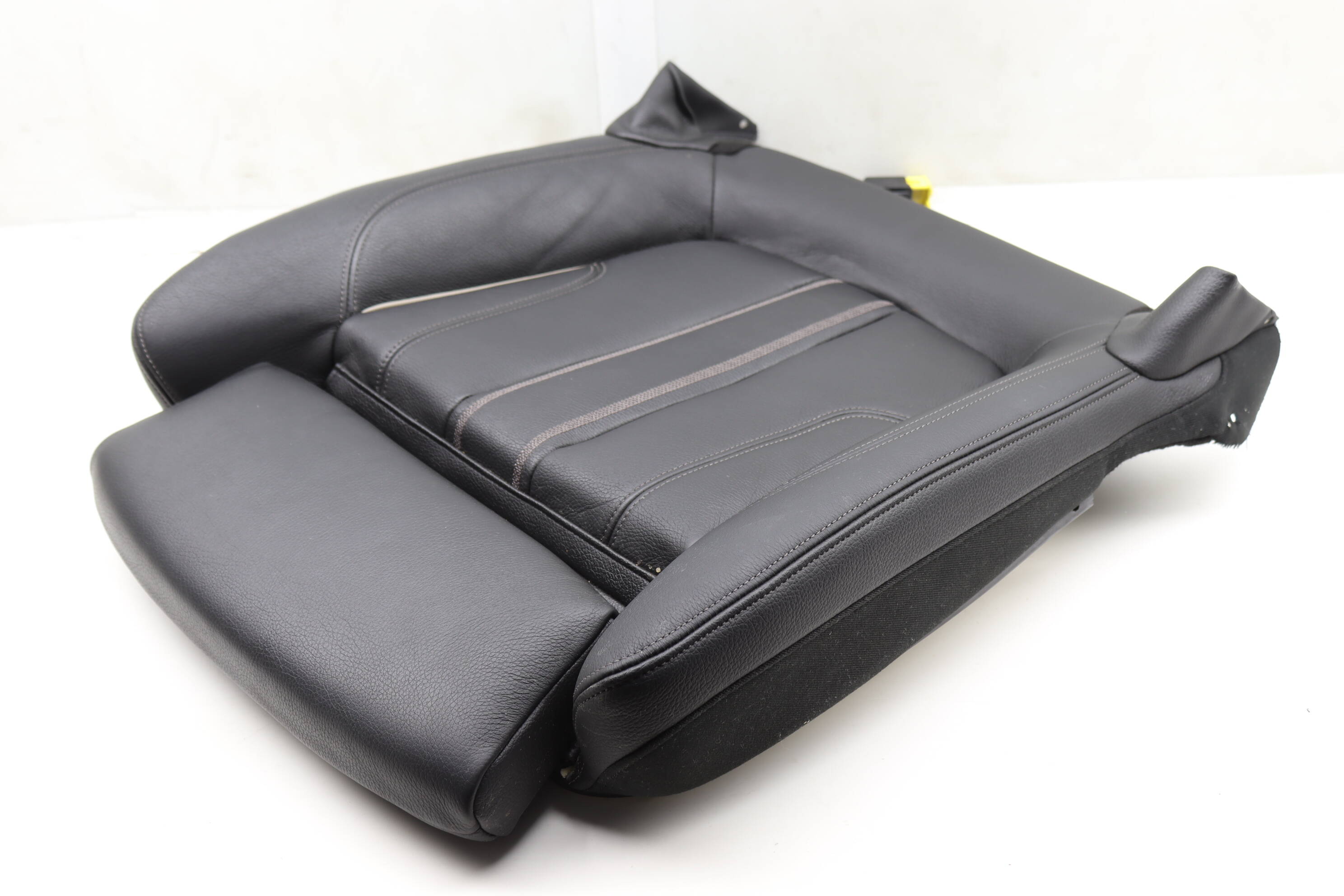 Lower Sport Seat Bottom Cushion (Leather) 52107457723