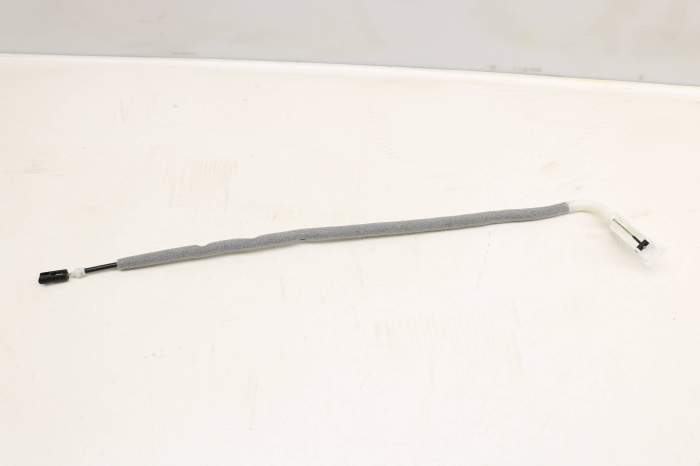 Interior Door Handle Release / Bowden Cable 51217034467 main product photo
