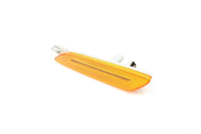 Bumper Side Marker Light / Reflector 7P5945127A main product photo