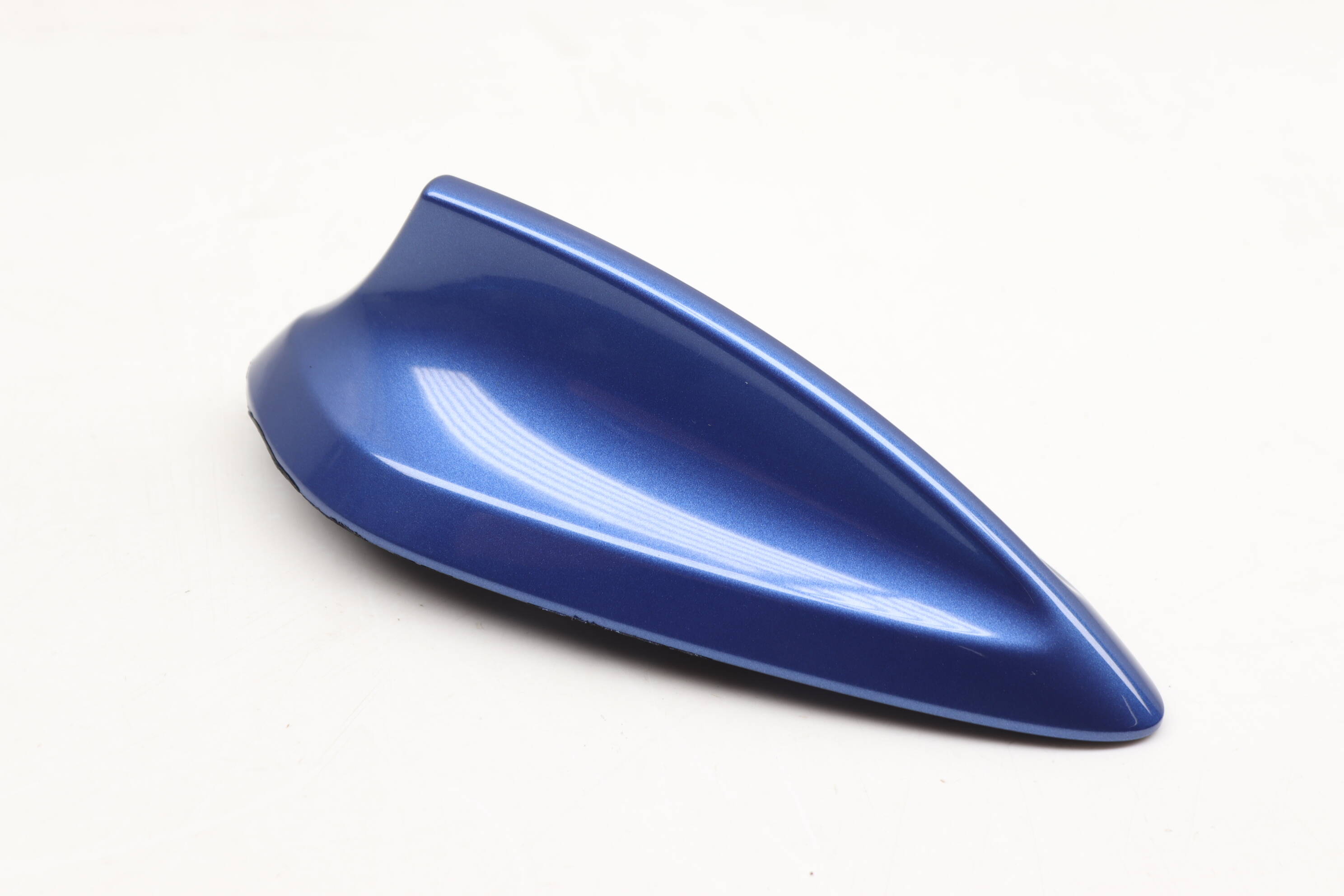Shark&#x20;Fin&#x20;&#x2F;&#x20;Roof&#x20;Antenna&#x20;65209262259
