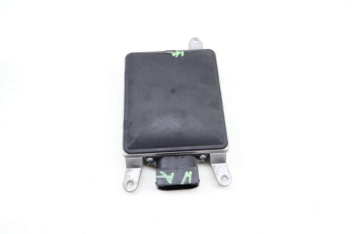 Lane Change Assist Module (Master) 8U0907566F main product photo