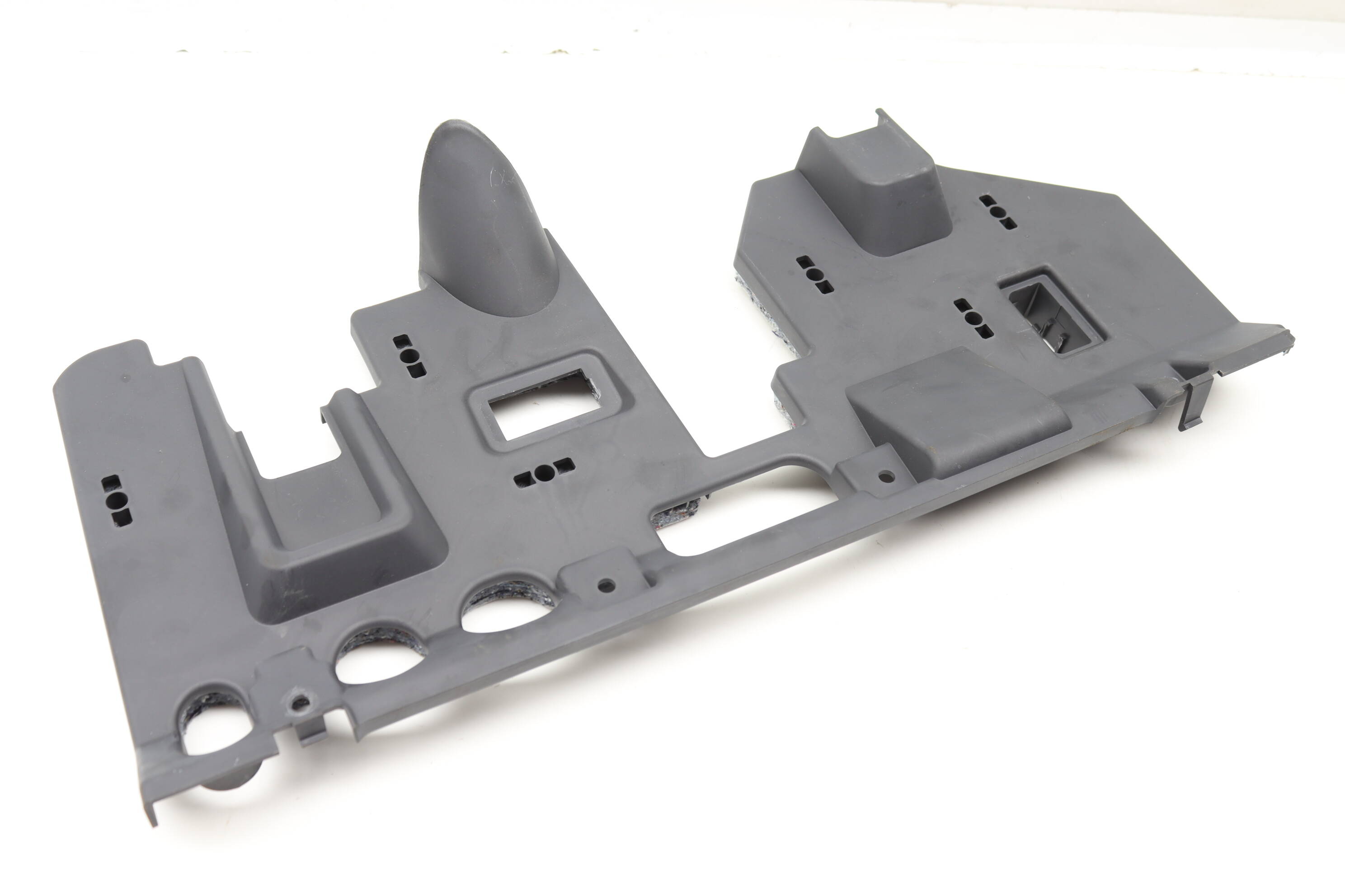 Under Dash Panel / Cover 7P1863081