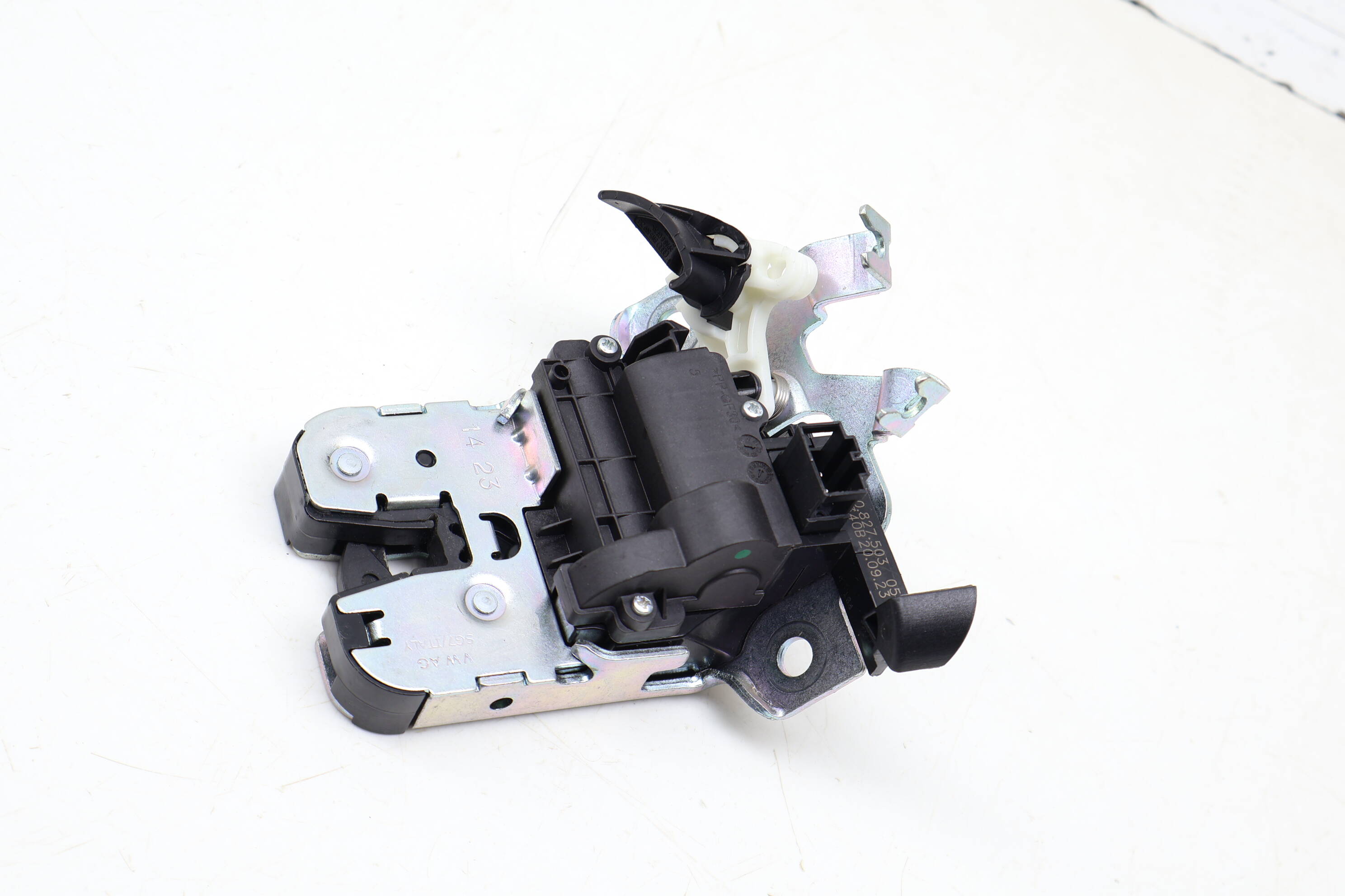 Trunk Lid Latch 8W0827503