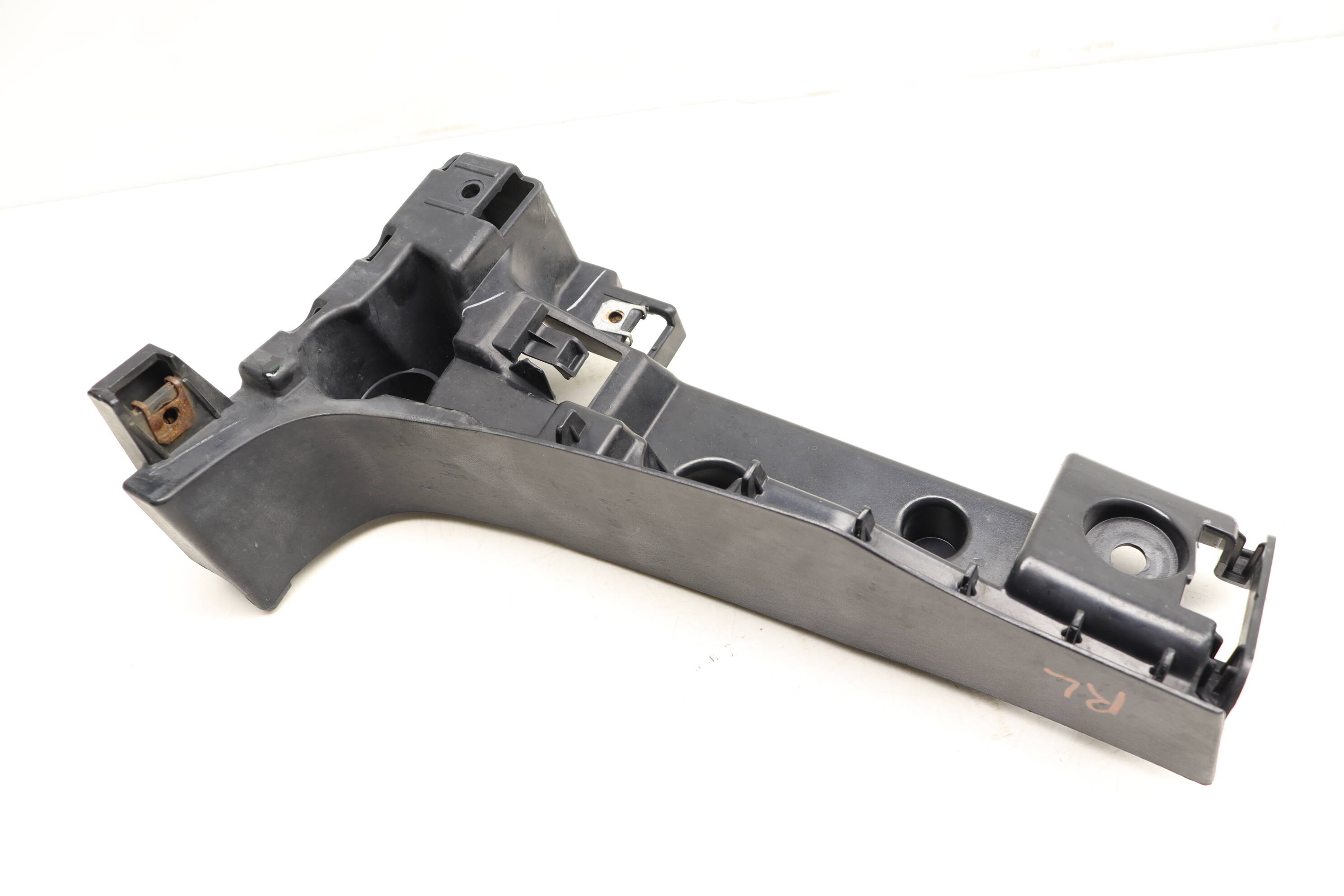 Bumper Mount / Bracket (Corner) 51127226935