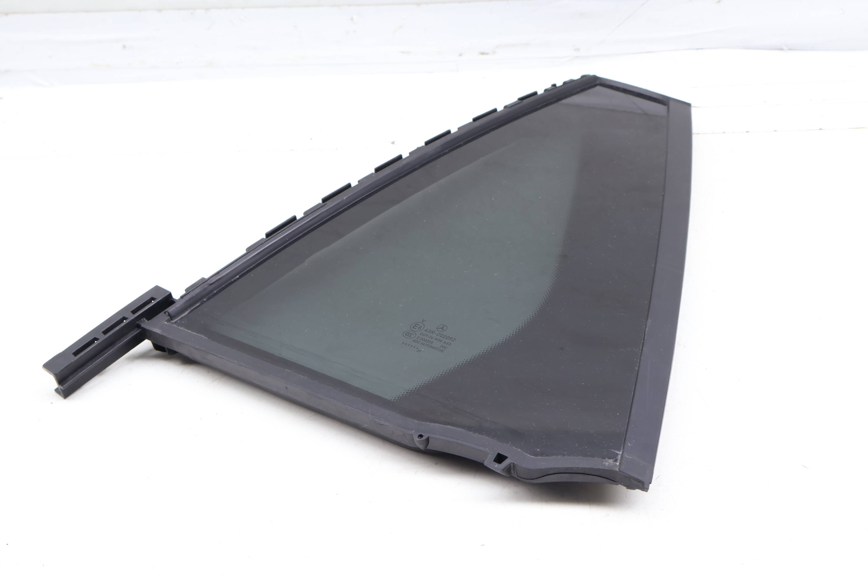 Door Quarter Window Glass 2537300300