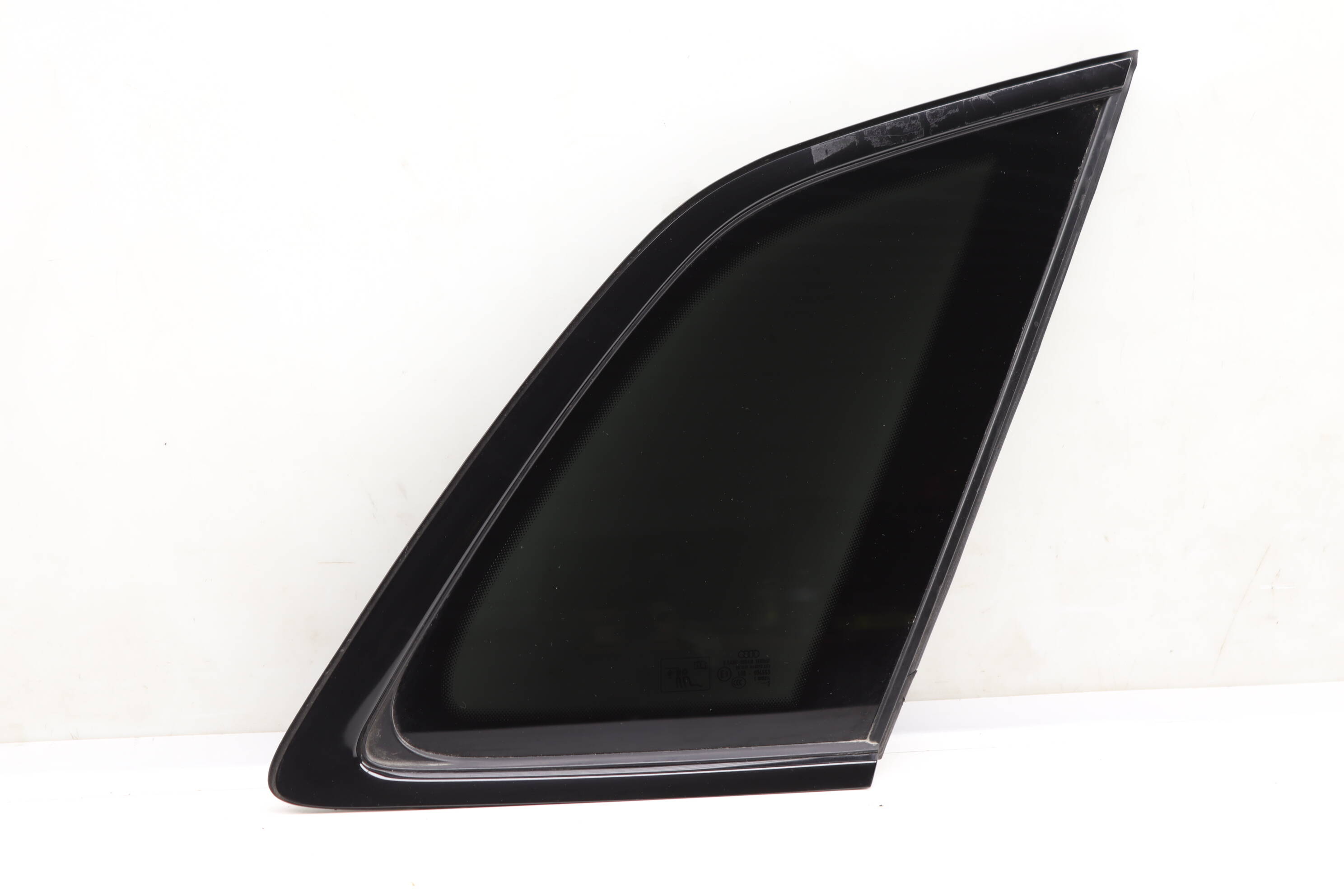 Side Quarter Window / Glass 80A845298N