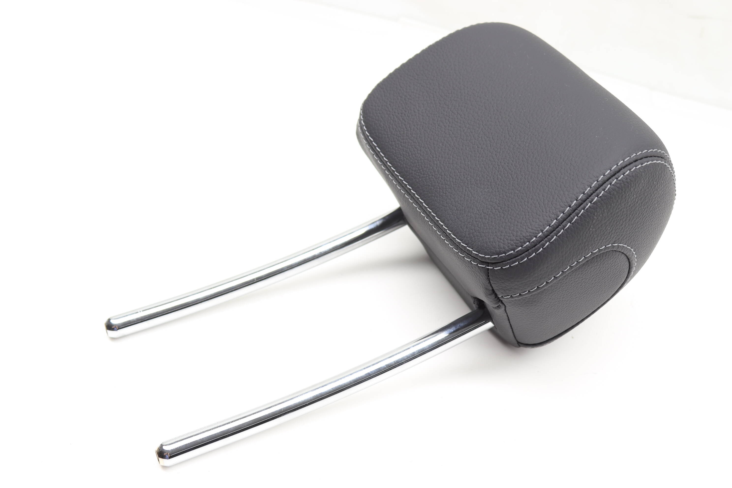 Seat Headrest / Head Rest (Outer) 2059702950