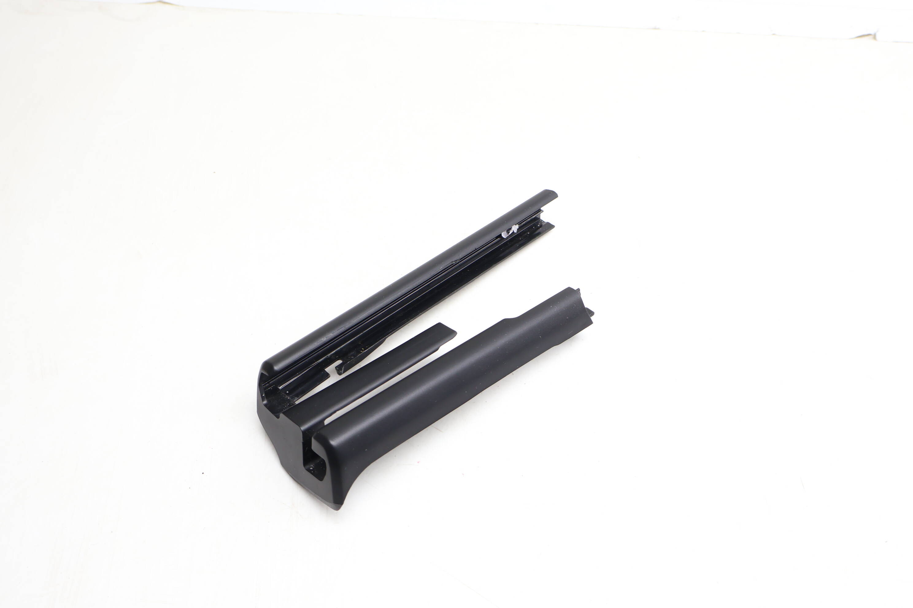 Seat Rail Cover Trim (Inner Rear Right) 9J1881480