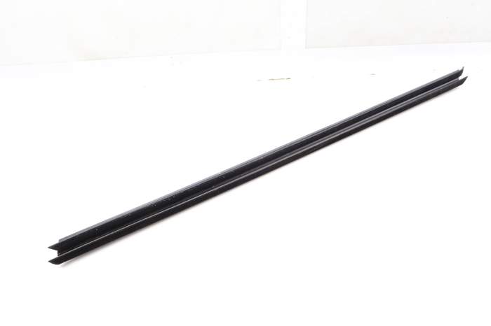 Interior Door Window Slot Seal Trim 51337364749 main product photo